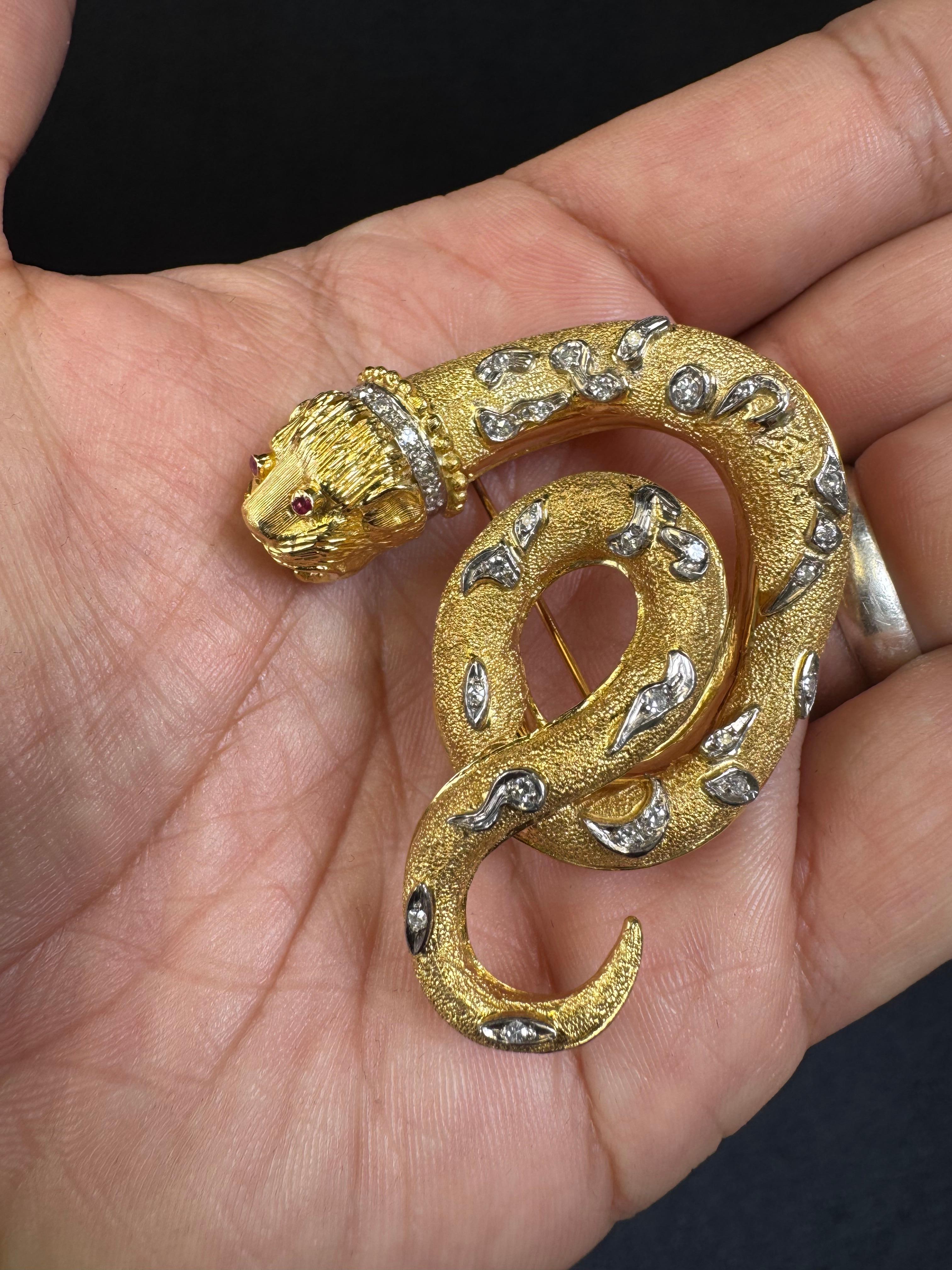 18K Gelbgold Diamant & Rubin Schlangenbrosche im Angebot 2