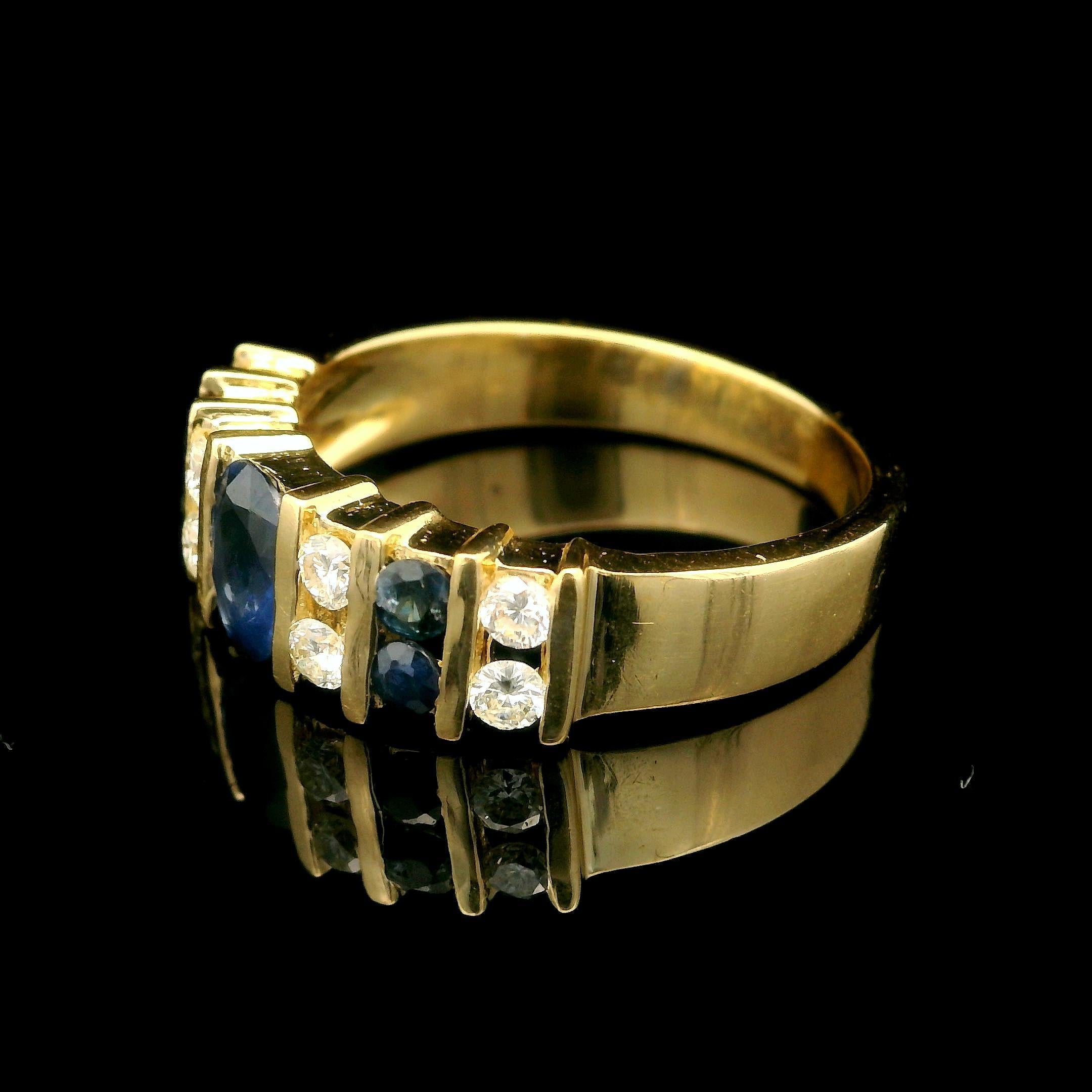 Brilliant Cut 18k Yellow Gold Diamond & Sapphire Alternating Stack Band Ring For Sale