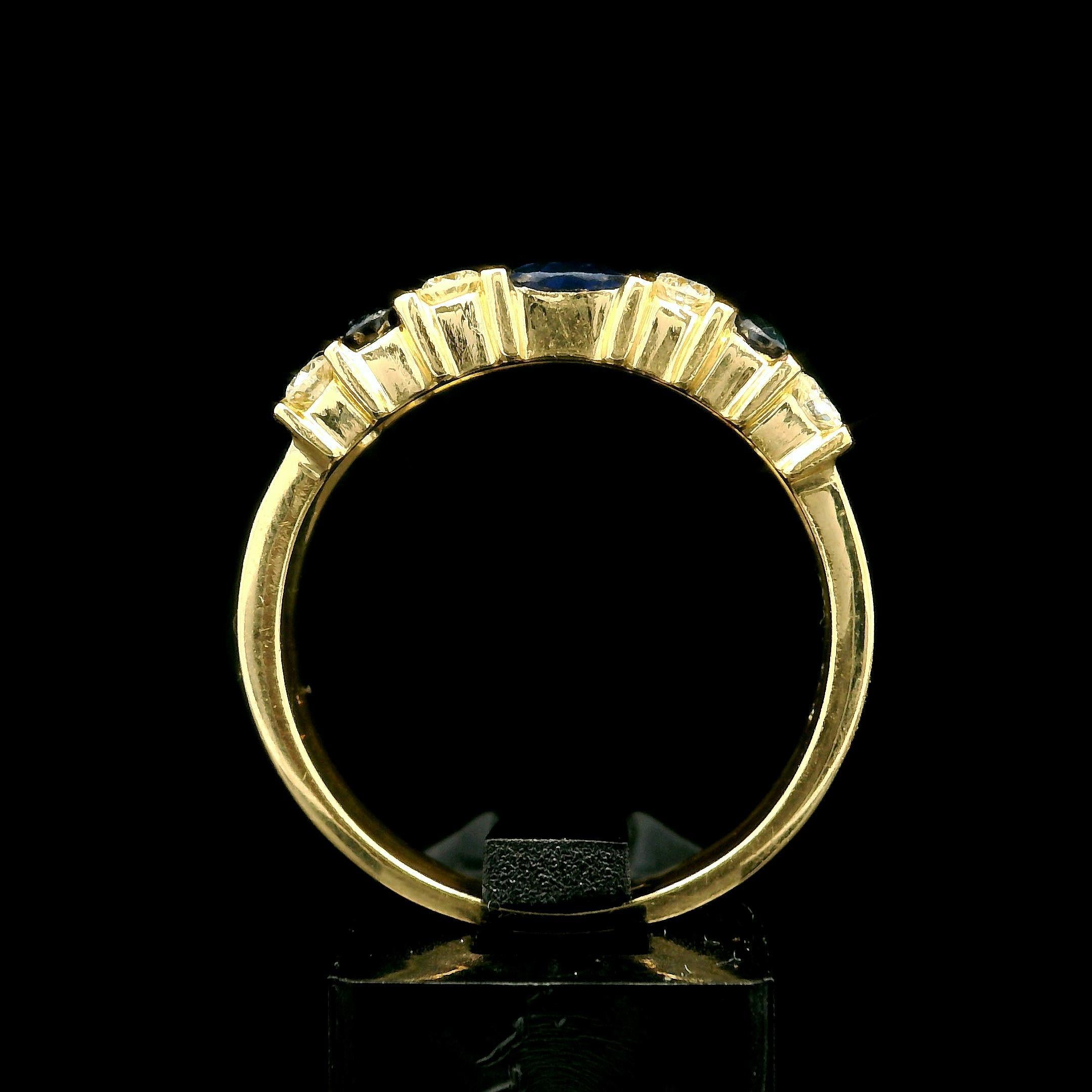 Women's 18k Yellow Gold Diamond & Sapphire Alternating Stack Band Ring For Sale