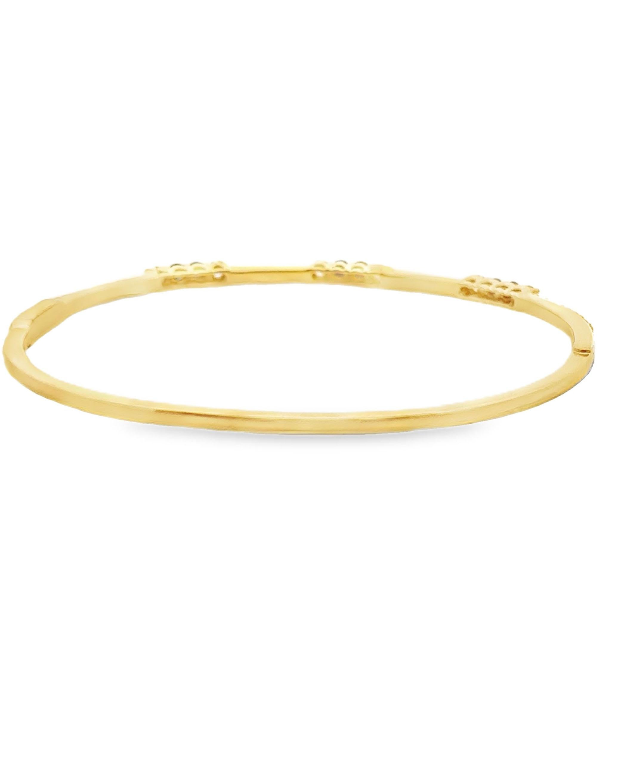 Round Cut 18K Yellow Gold Diamond & Sapphire Bangle Bracelet For Sale