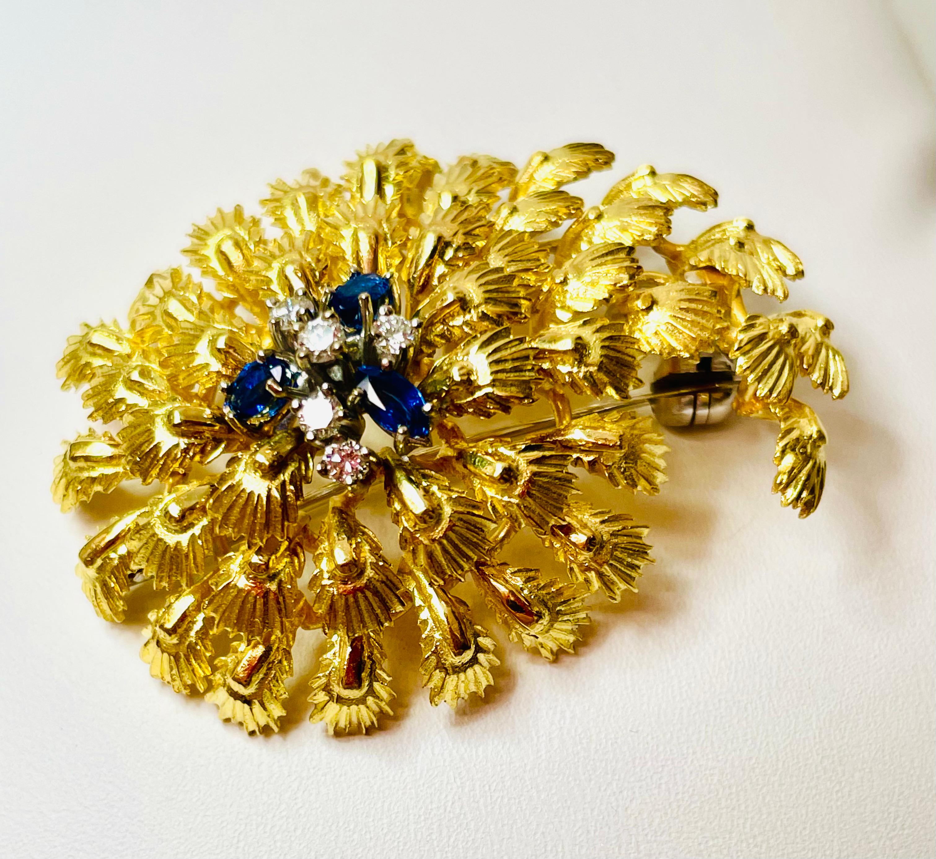 Brilliant Cut 18K Yellow Gold Diamond Sapphire Brooch For Sale
