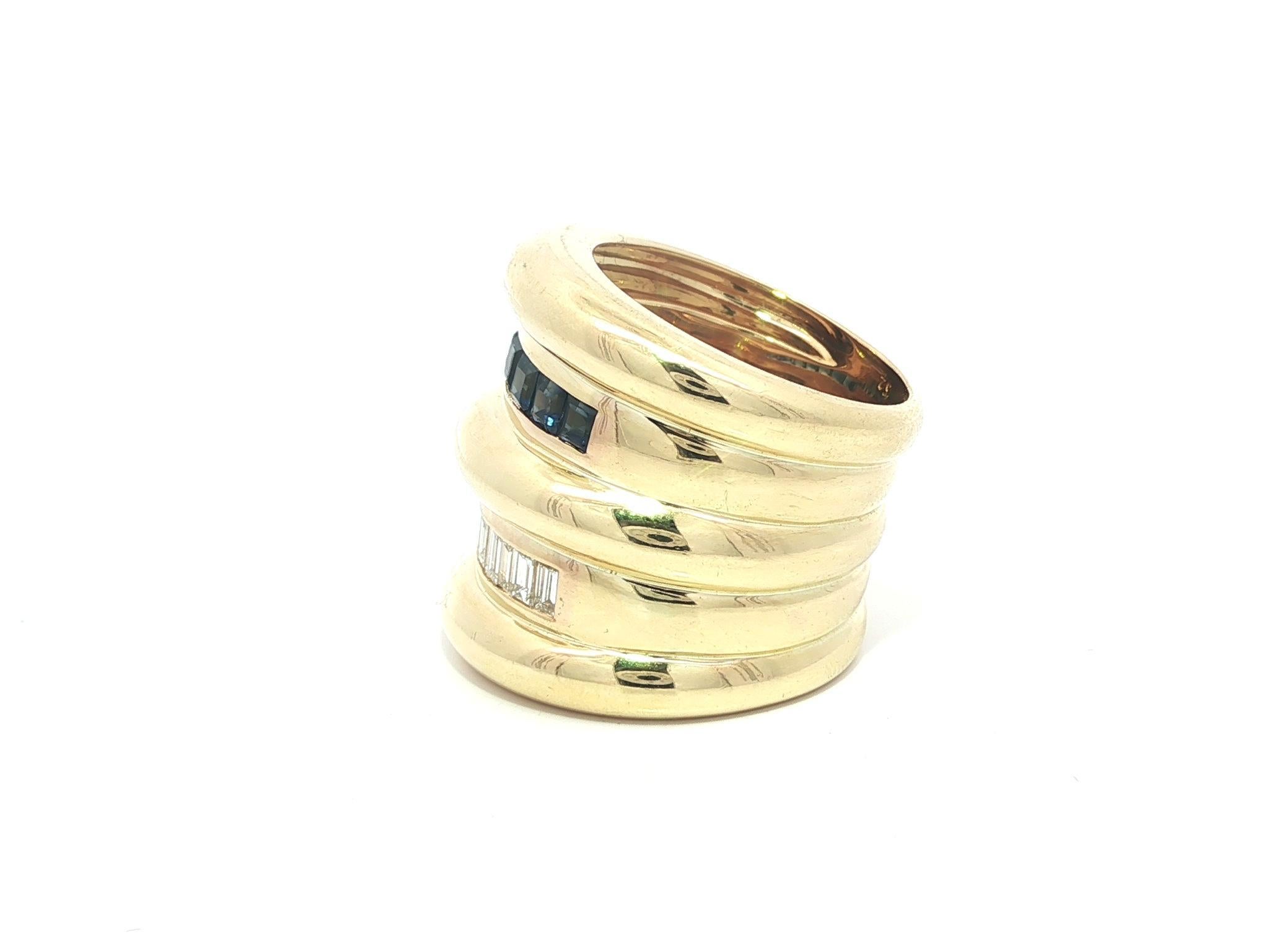 Anello a fascia con diamante e zaffiro in oro giallo 18 carati, con anello a sigaro, a dito intero e ampio In condizioni buone in vendita a Montclair, NJ