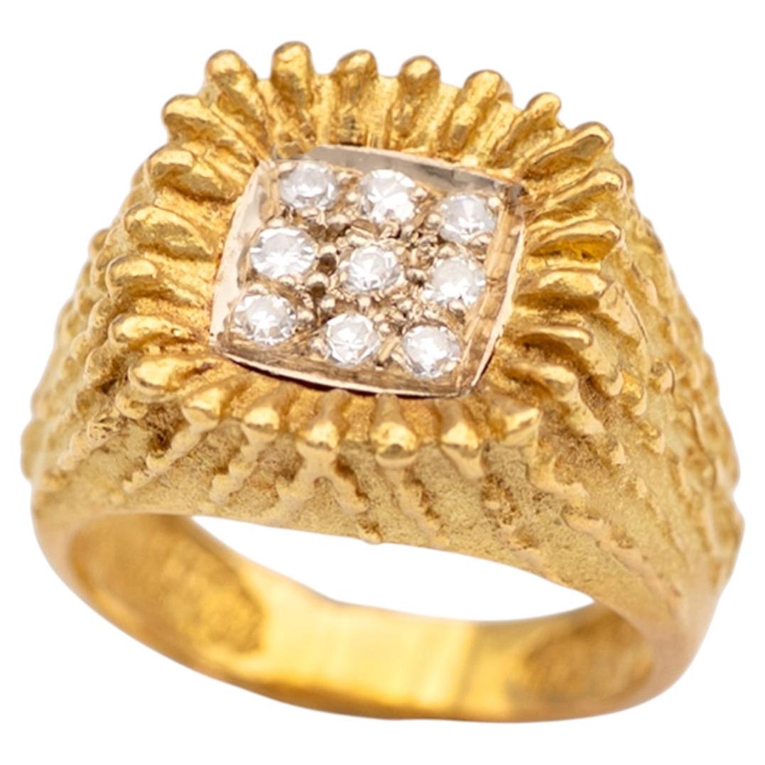 18K Yellow Gold Diamond Signet Ring, Textured Finish, Unisex For Sale