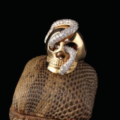 18 Karat Yellow Gold Diamond Skull Ring