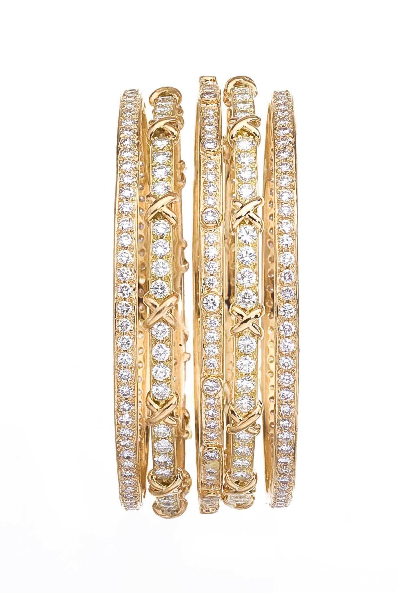 Round Cut 18 Karat Yellow Gold Diamond Slip-On Bangle Bracelet For Sale