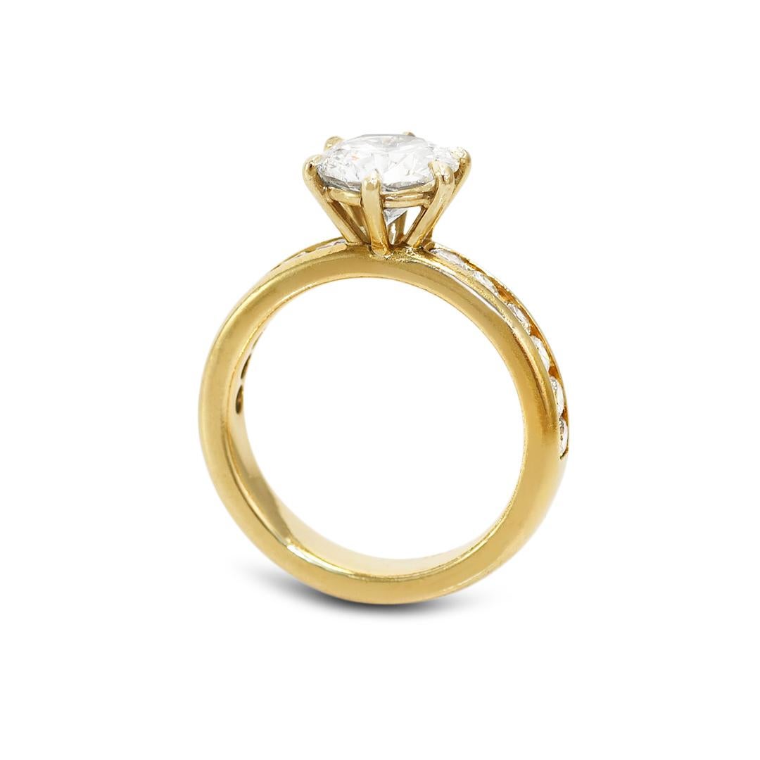 Taille ronde Bague solitaire en or jaune 18K avec diamant 1,78ct en vente
