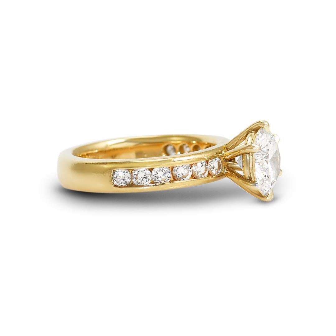 Bague solitaire en or jaune 18K avec diamant 1,78ct Unisexe en vente
