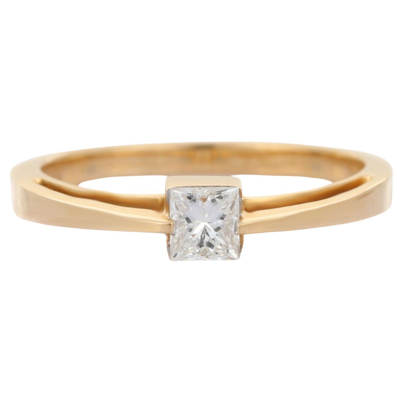 18K Yellow Gold Diamond Solitaire Ring