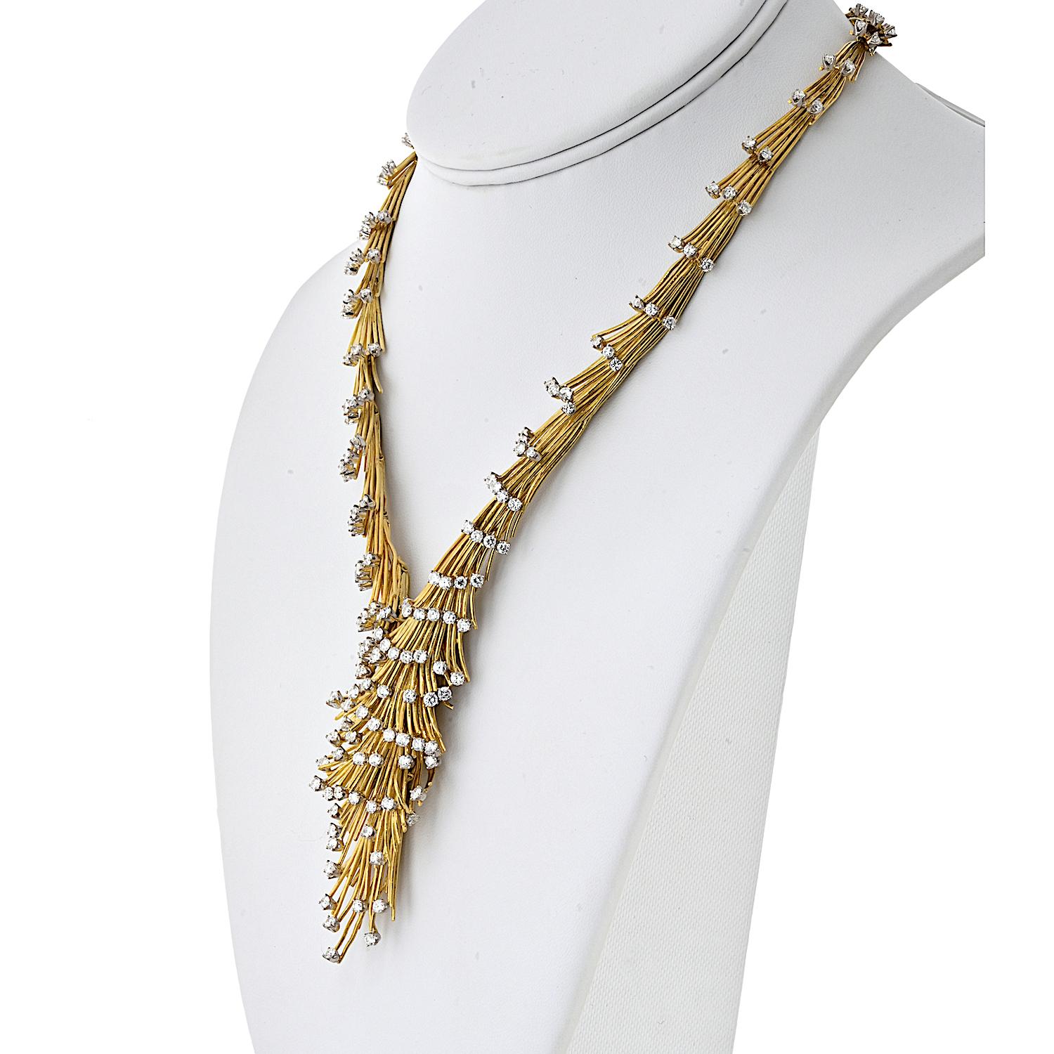 Moderno Collana Spray con diamanti in oro giallo 18K in vendita