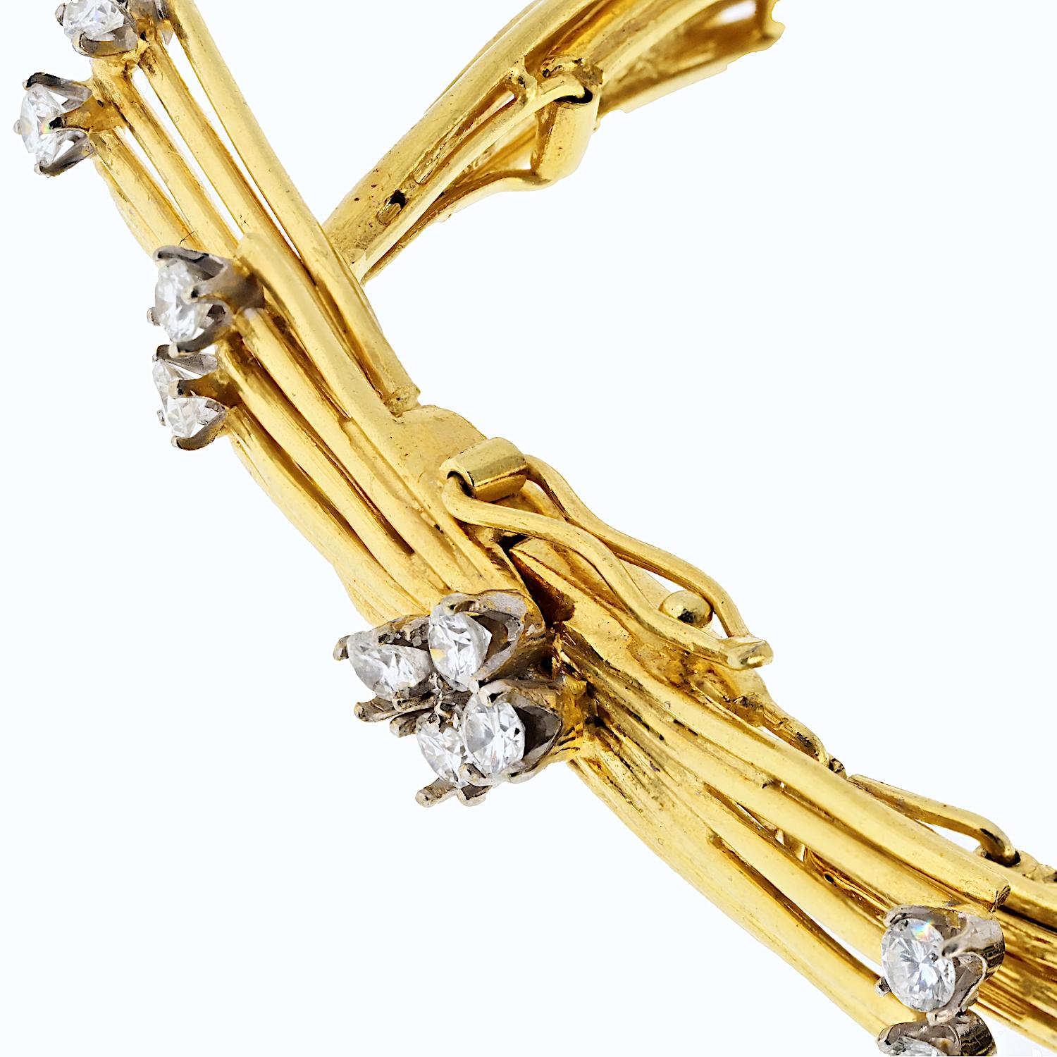 Taglio rotondo Collana Spray con diamanti in oro giallo 18K in vendita
