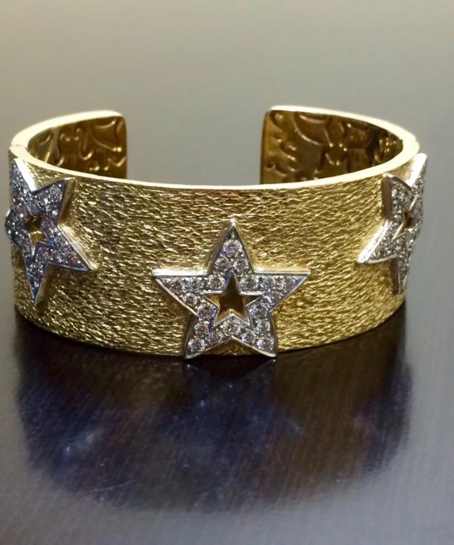 Women's or Men's 18K Yellow Gold Diamond Star Cuff Bangle Bracelet For Sale
