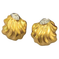 Pendientes de oro amarillo de 18 quilates con diamantes