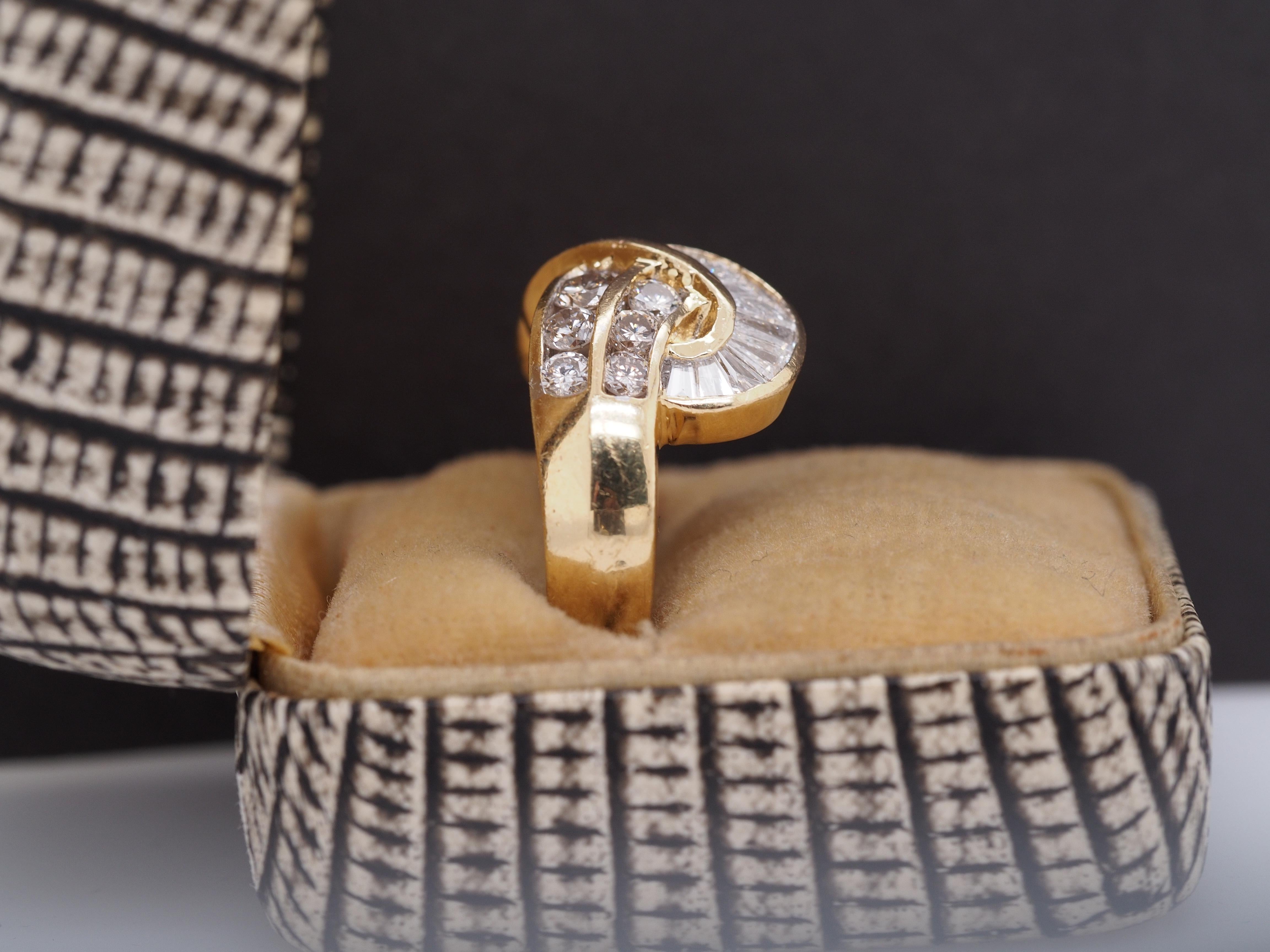 18K Yellow Gold Diamond Swirl Cocktail Ring For Sale 2