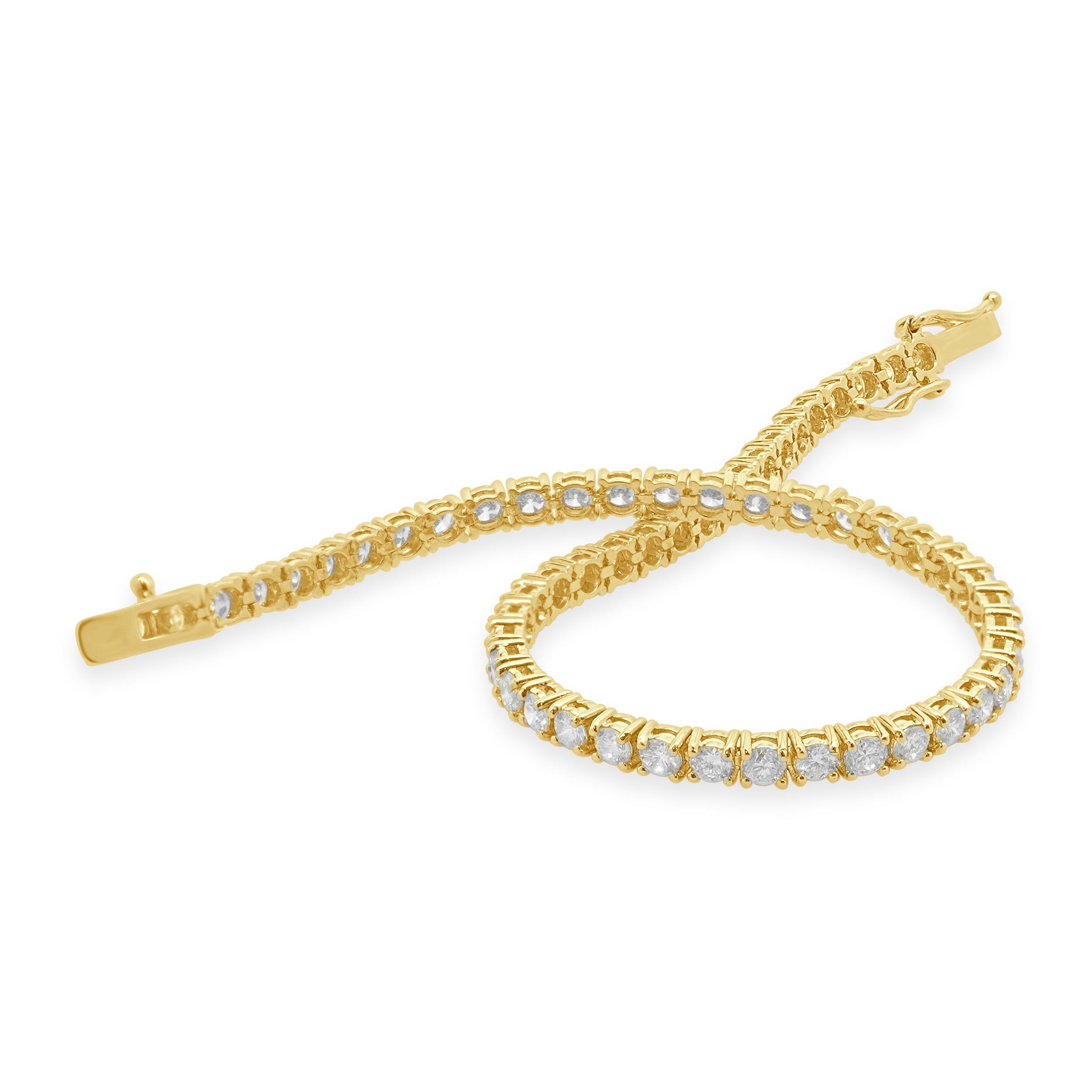 Round Cut 18k Yellow Gold Diamond Tennis Bracelet For Sale