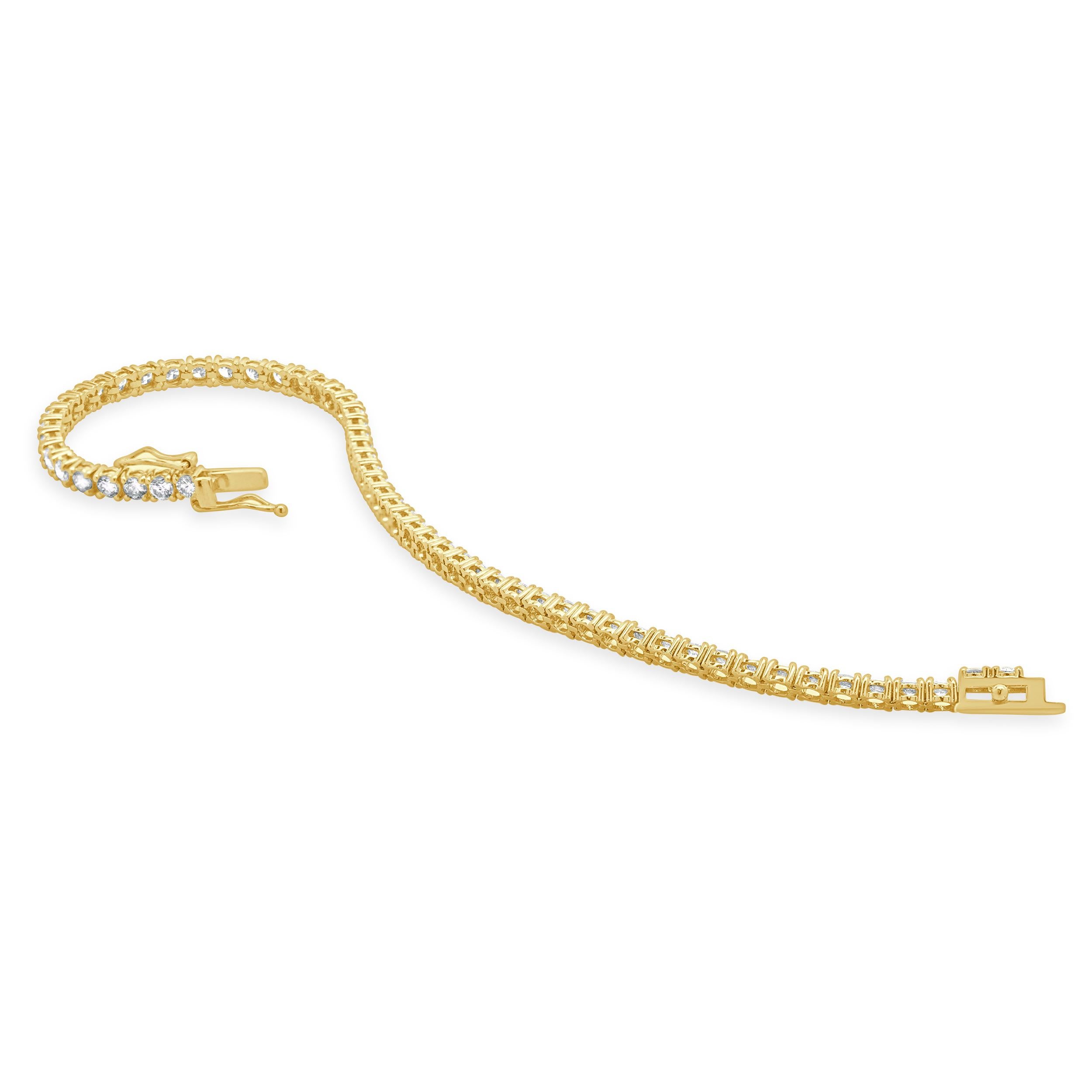 18k Yellow Gold Diamond Tennis Bracelet In Excellent Condition For Sale In Scottsdale, AZ