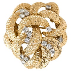 18k Yellow Gold Diamond Vintage Flower Design Brooch