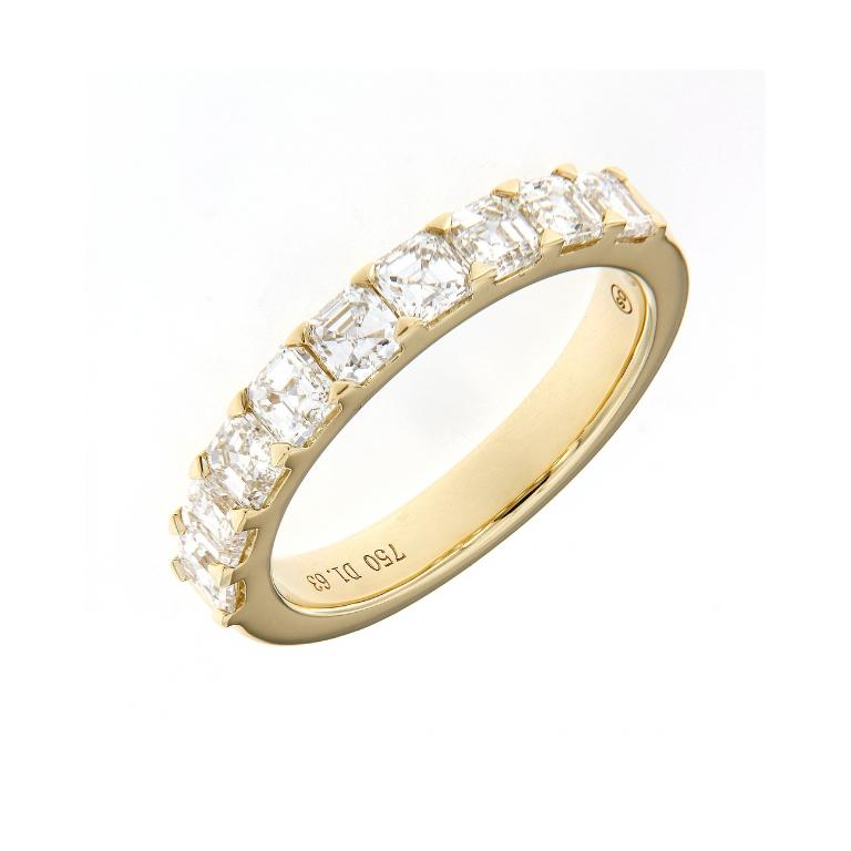 Taille émeraude Alliance en or jaune 18K avec diamant - diamant taillé en abaisseur  Bandeau à pinces en vente