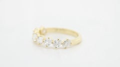 18K Yellow Gold Diamond Wedding Band - Oval Off-Angle Band