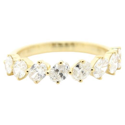 18K Yellow Gold Diamond Wedding Band - Oval Off-Angle Band
