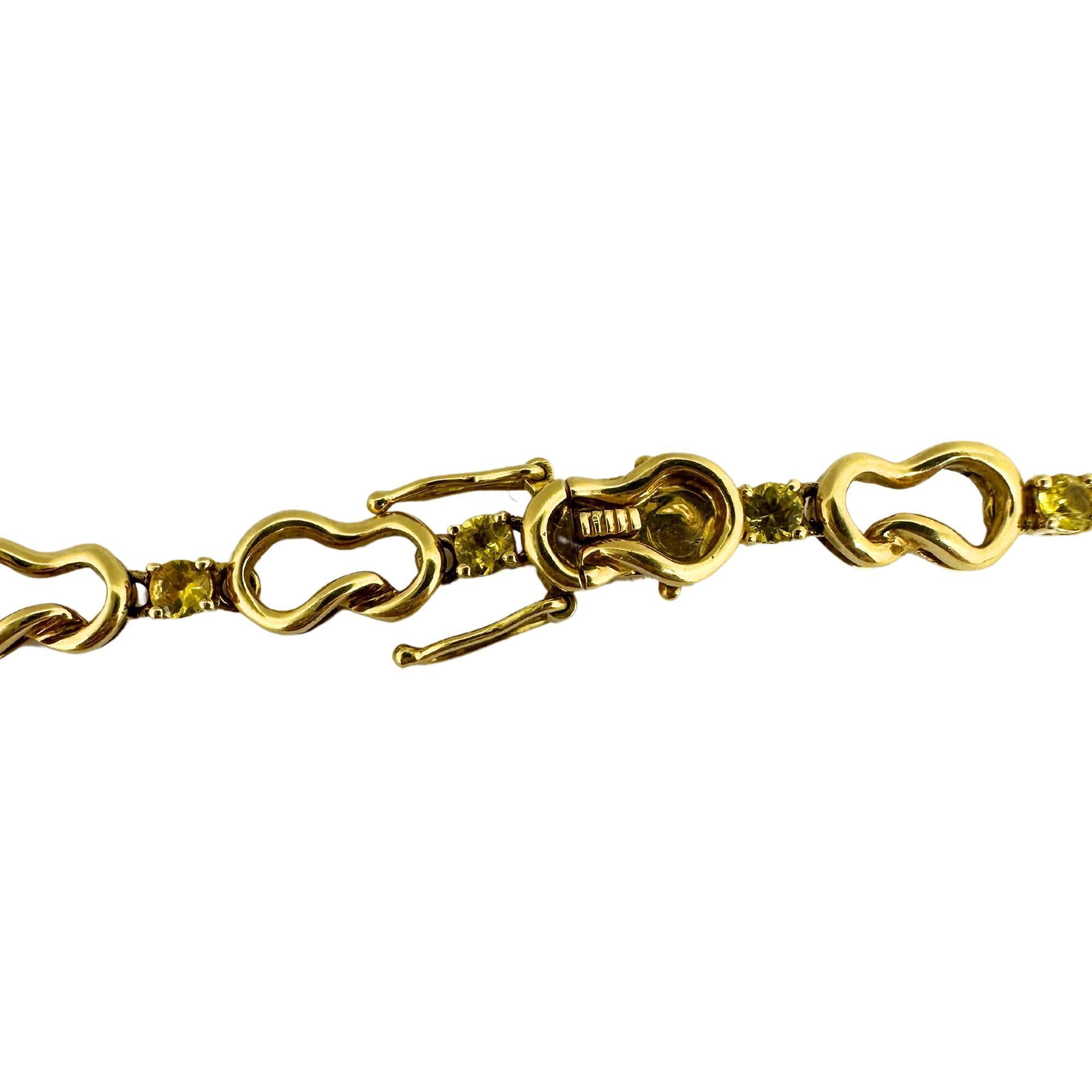 Collana in oro giallo 18K con diamanti, zaffiri gialli e pietre di luna in vendita 2