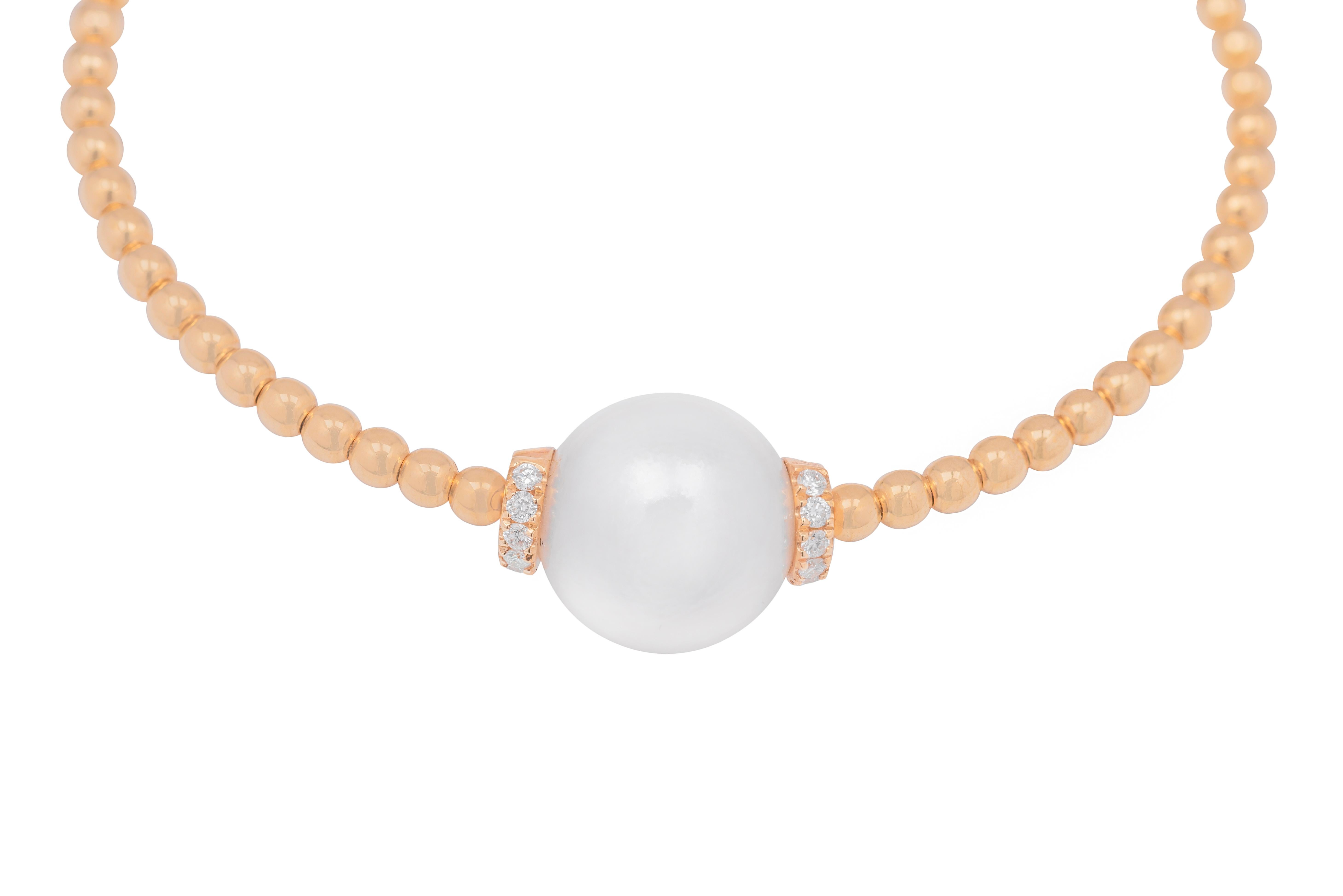 Contemporary 18k Yellow Gold, Diamonds and Pearl Bracelet 