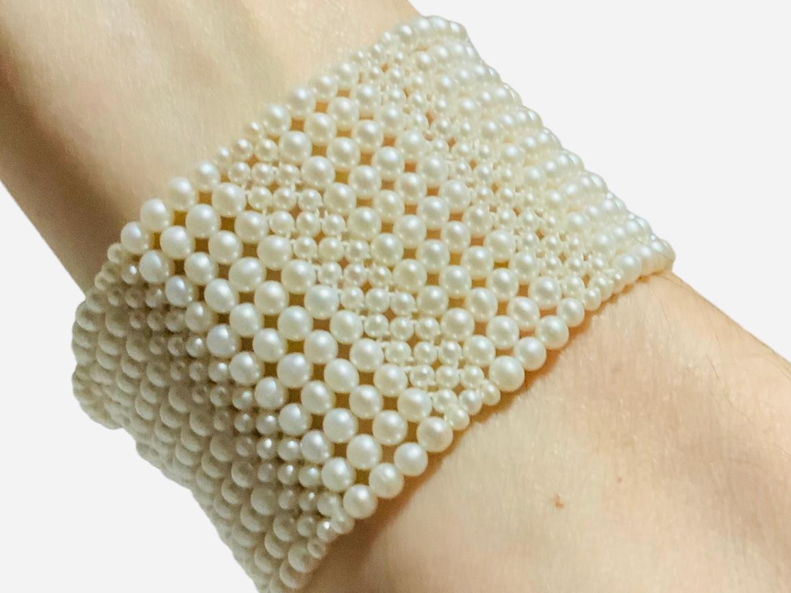 Mehrreihiges Armband aus 18 Karat Gelbgold mit Diamanten und Perlen  im Angebot 9