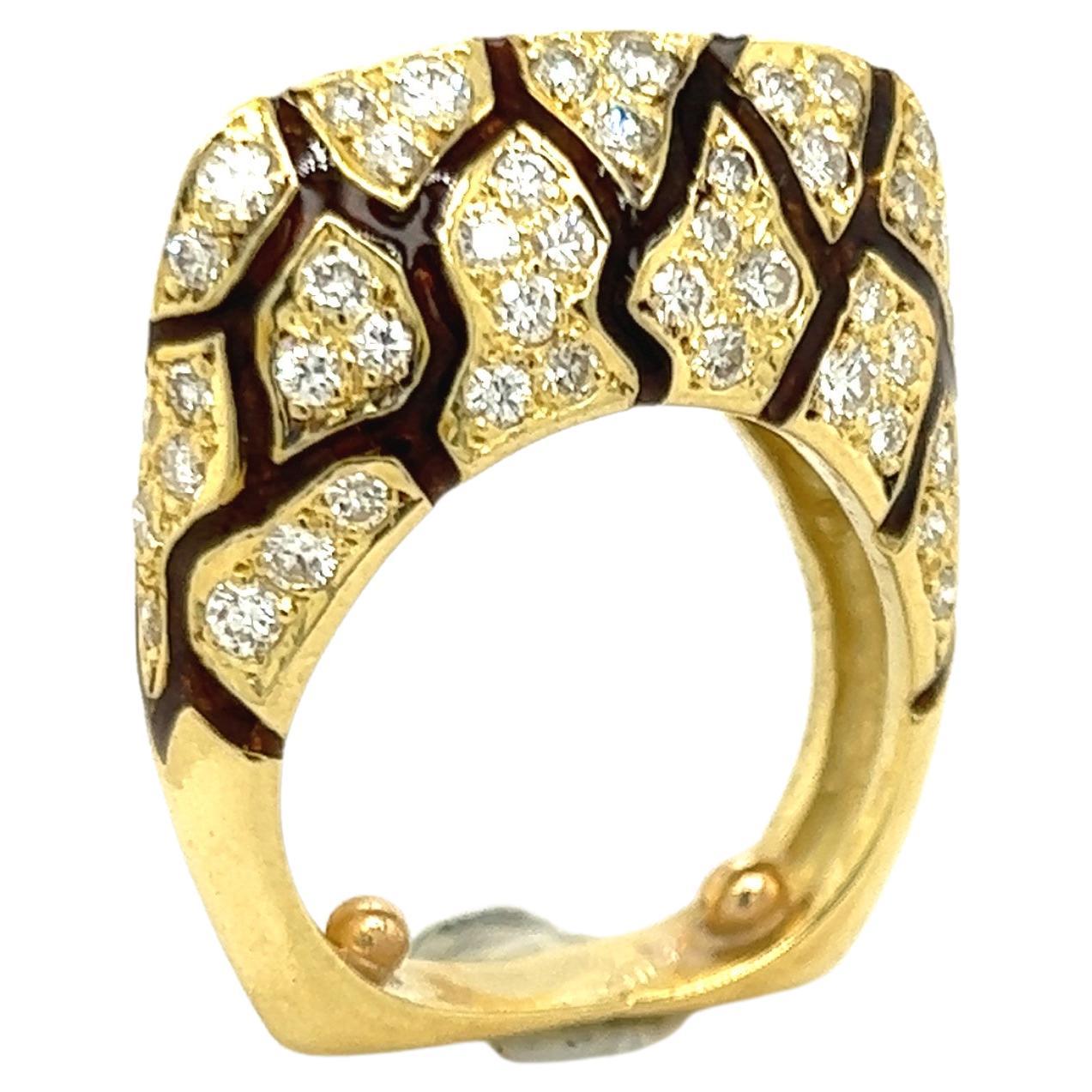 Bague en or jaune 18 carats diamants émail brun style zèbre en vente