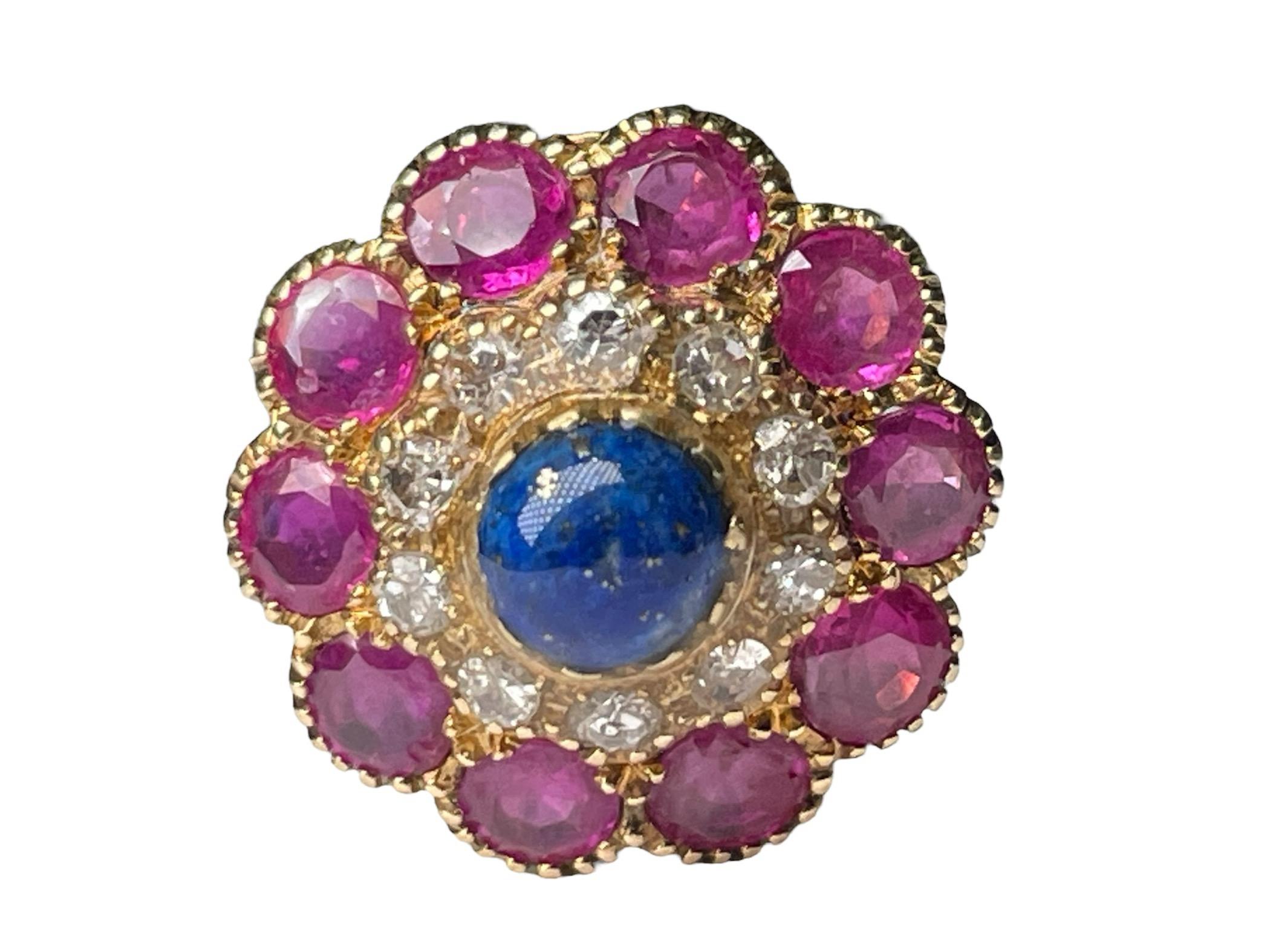 18k Yellow Gold Diamonds, Lapis Lazuli and Rubies Cocktail Ring In Good Condition For Sale In Guaynabo, PR