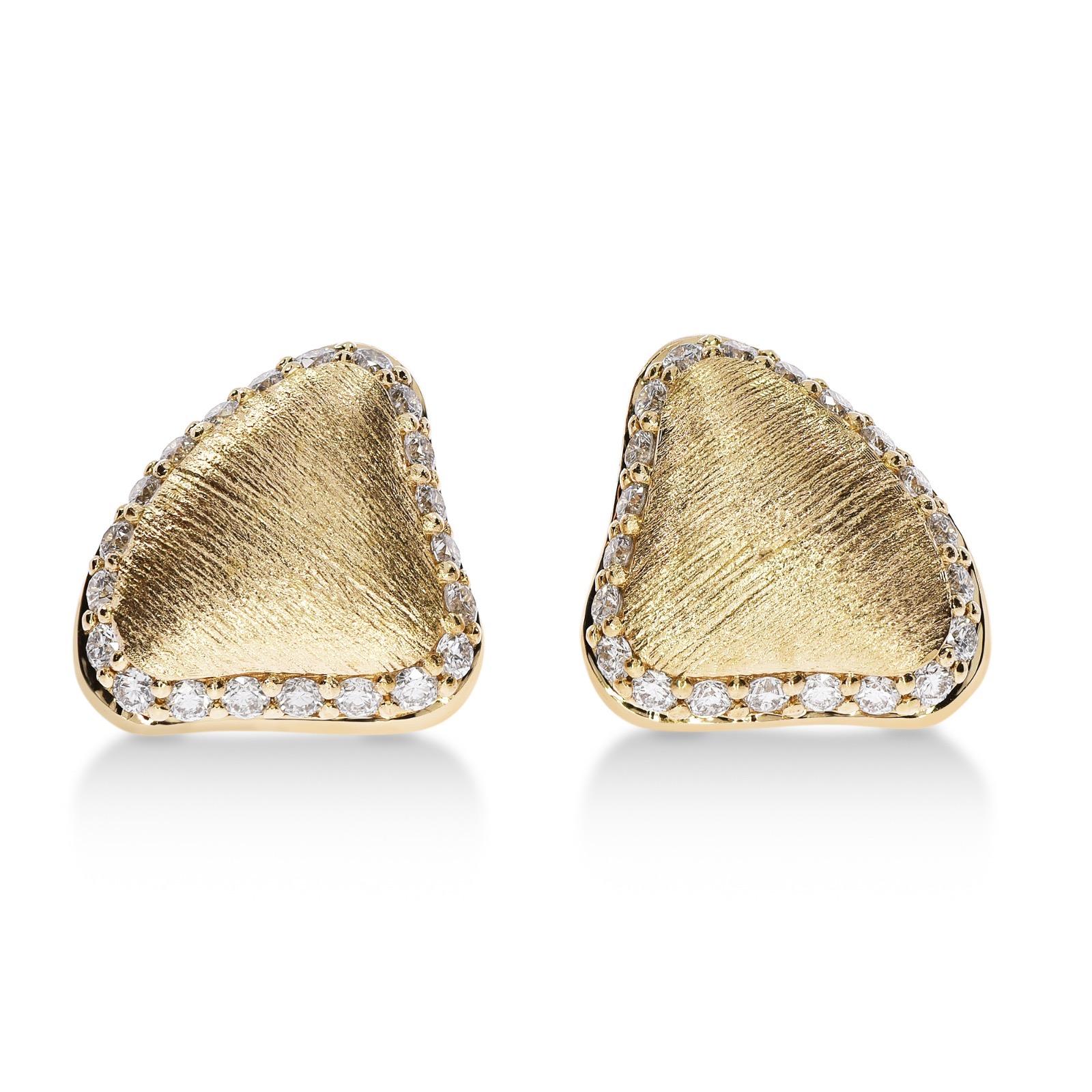 Contemporary 18k Yellow Gold & Diamonds Pebble Studs For Sale