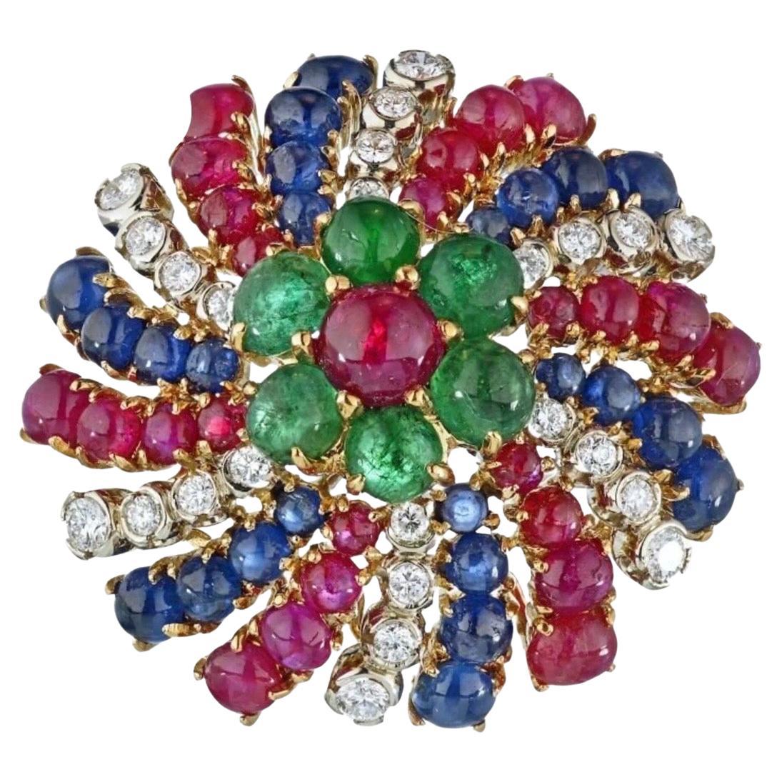 Round Cut 18K Yellow Gold Diamonds, Sapphire & Emeralds Earrings And A Brooch Jewelry Set For Sale