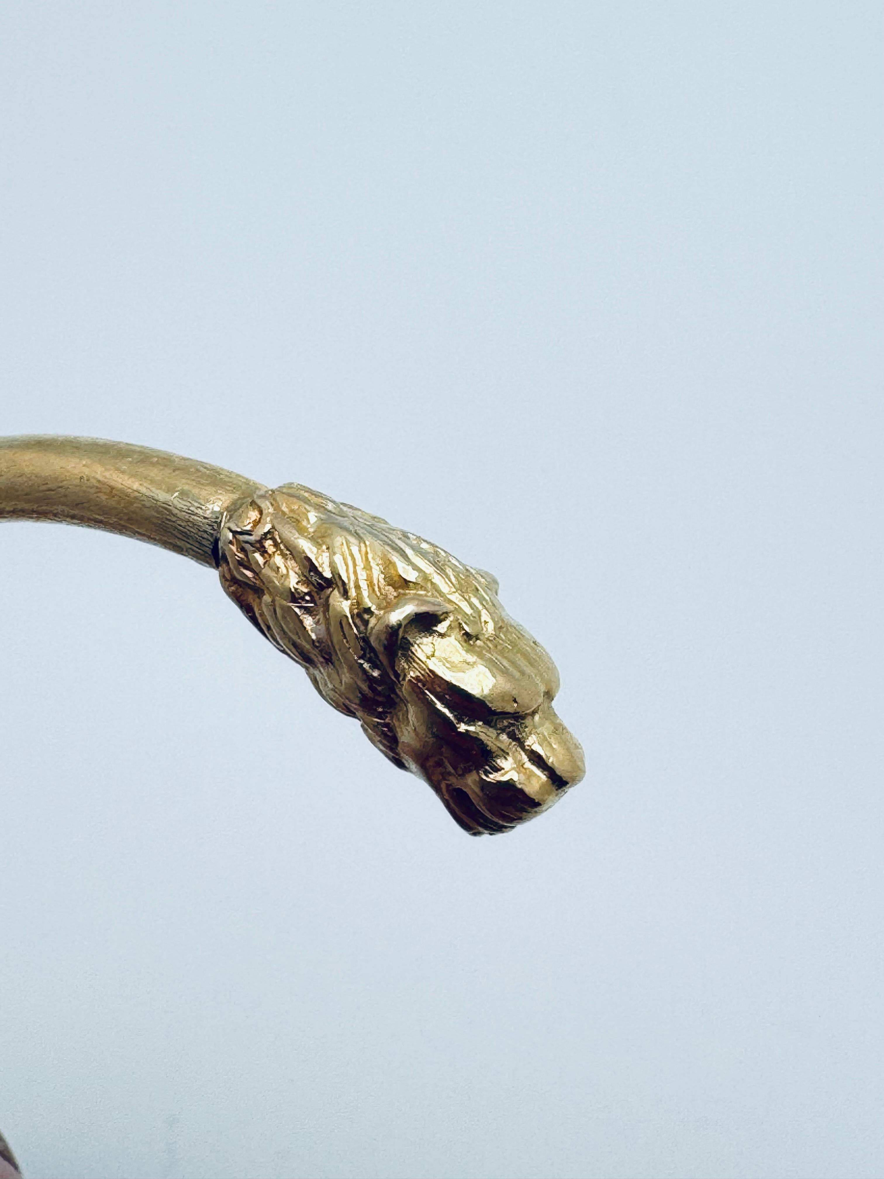 Doppelter Löwenkopf-Armreif aus 18K Gelbgold im Angebot 3