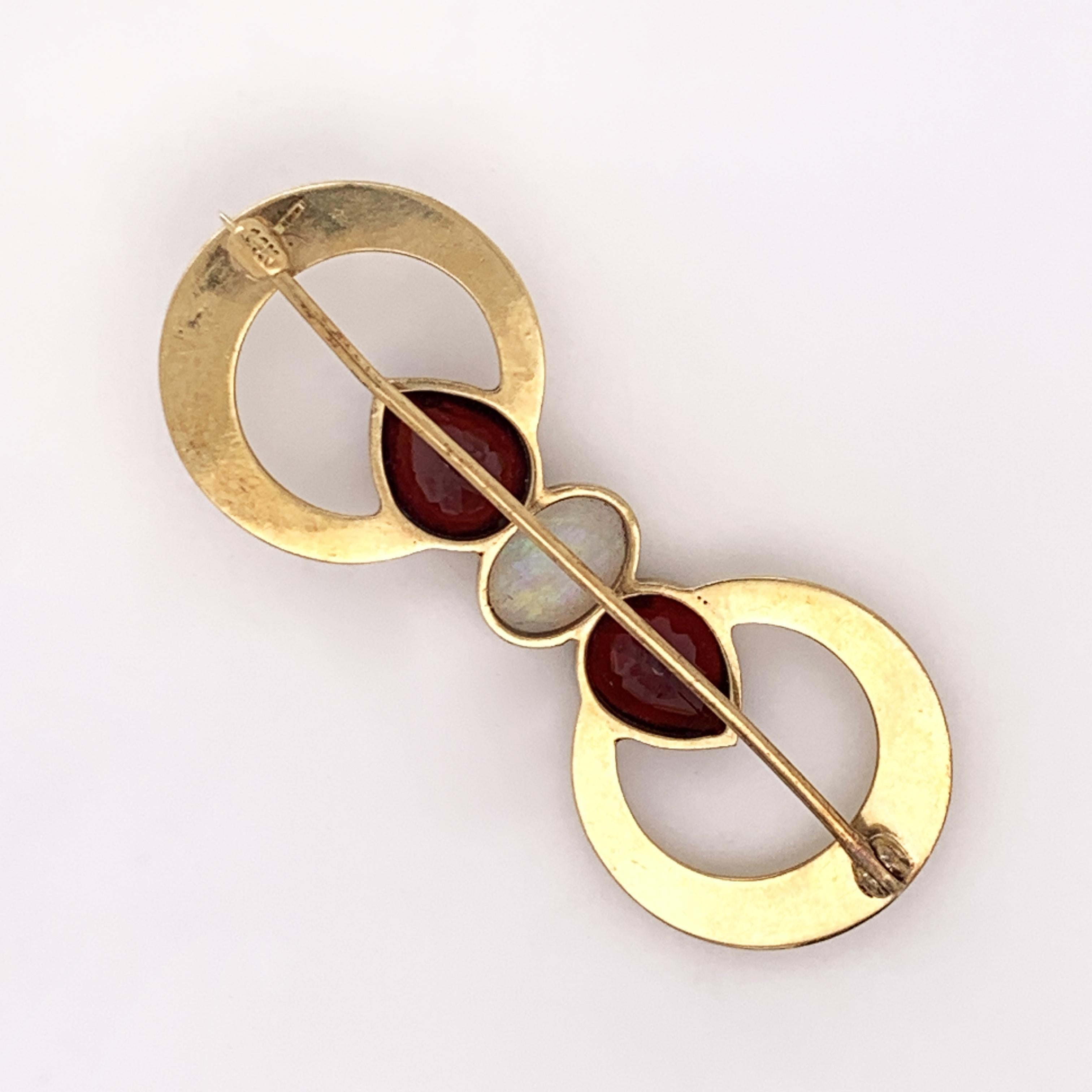18 Karat Yellow Gold Double Ring Brooch with Opal and Garnet Stones In Good Condition In Addison, TX