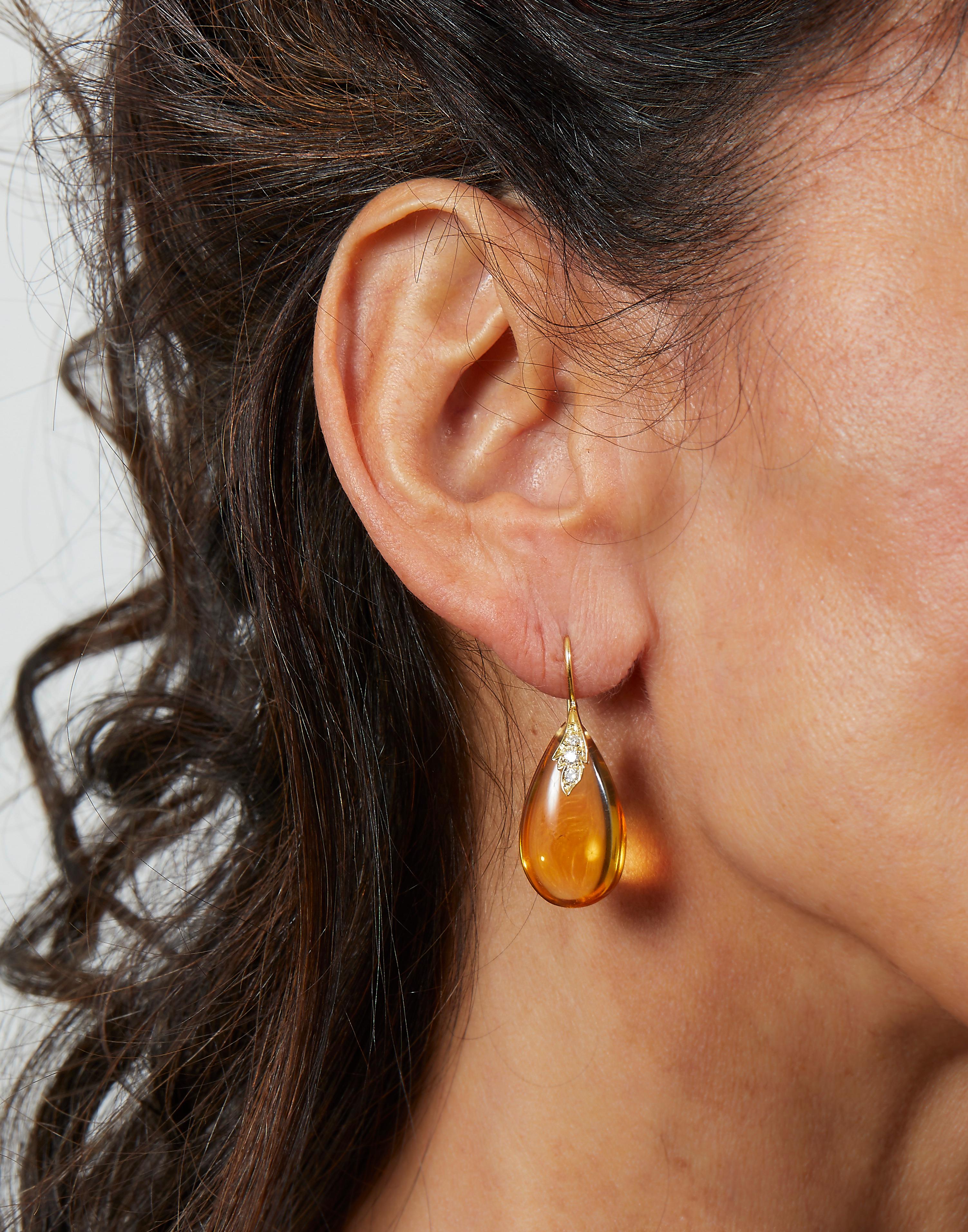 Designed by Eva Soussana, artist and founder of Hera- Jewellery, these very refined drop/ dangle earrings from the 