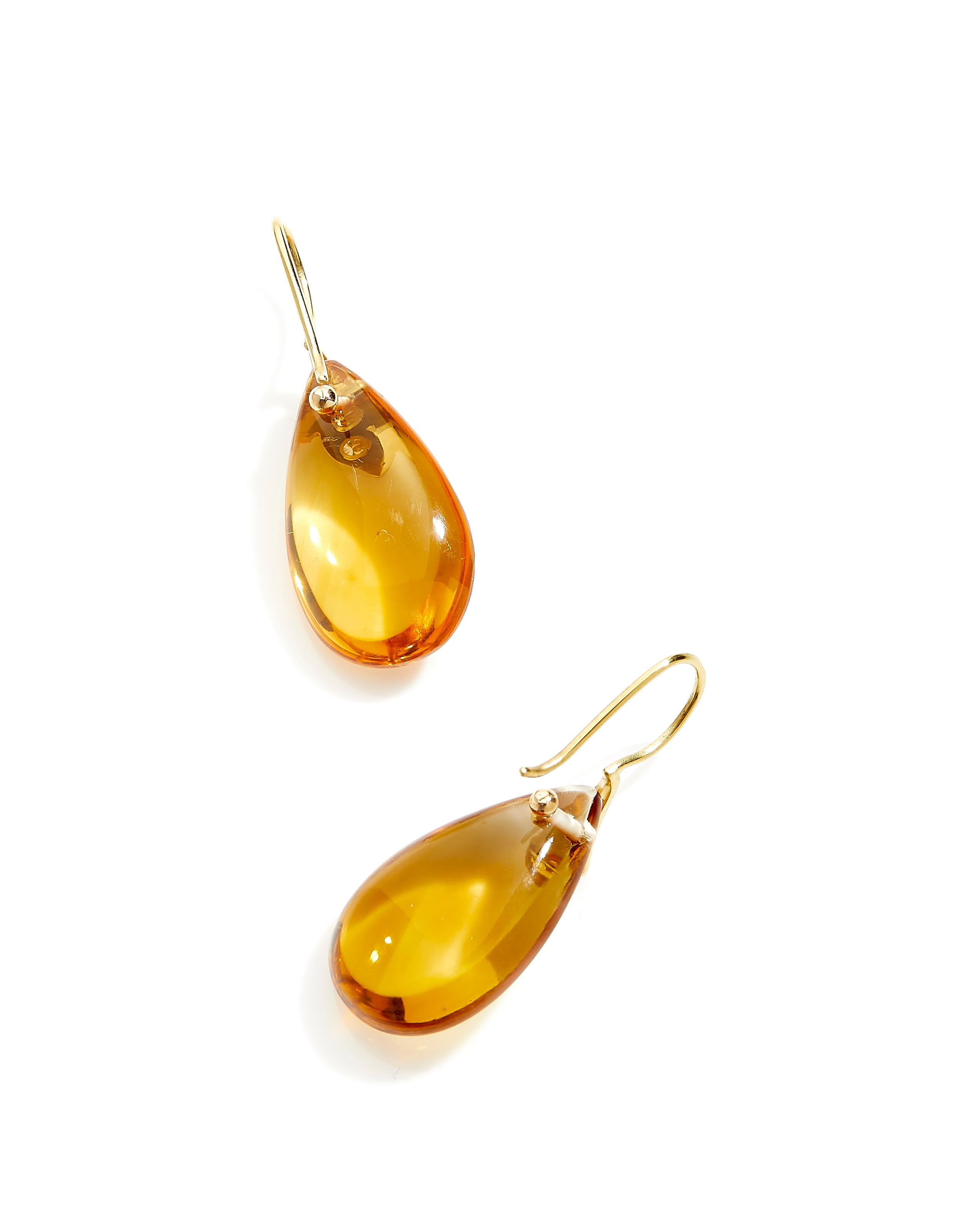 Pear Cut 18 Karat Yellow Gold Drop Earrings Set with 30.12 Carat Citrines and Diamonds For Sale