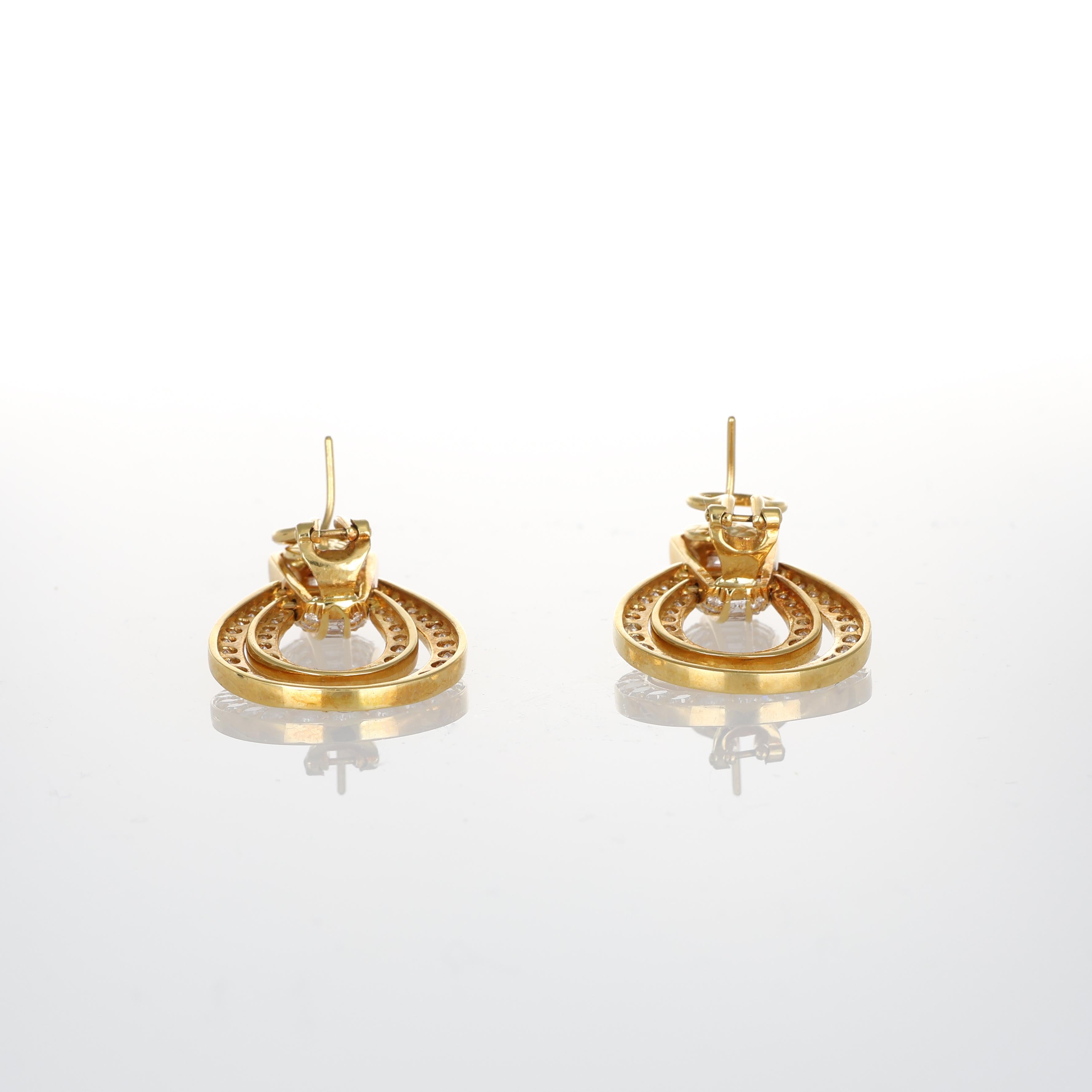 Brilliant Cut 18K Yellow Gold Drop Earrings with Oval Design and Mixed-Cut Diamonds For Sale