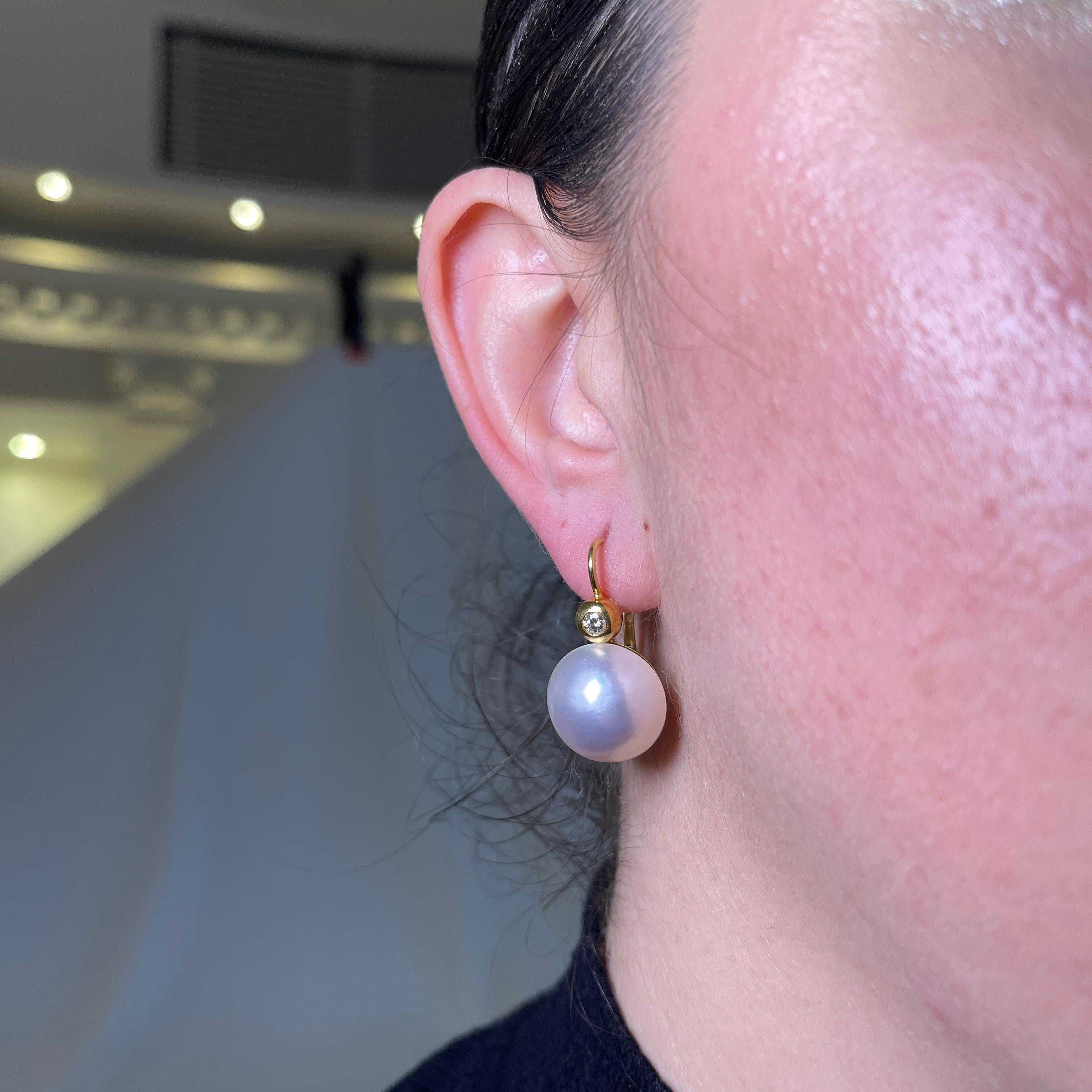 18K Yellow Gold Drop Earrings with Pearls and Diamonds In New Condition For Sale In Bergamo, BG
