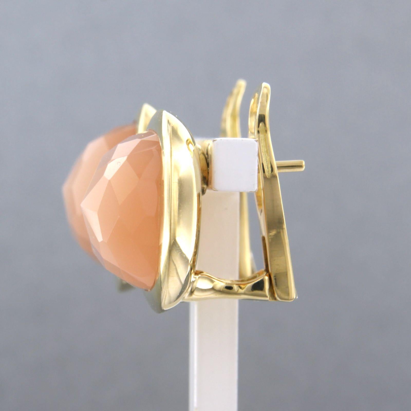 Women's 18k yellow gold ear clips set with pink quartz - size 1.8 cm x 1.8 cm For Sale