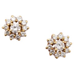 18K yellow gold earrings - Classic small floral Authentic diamond cluster studs