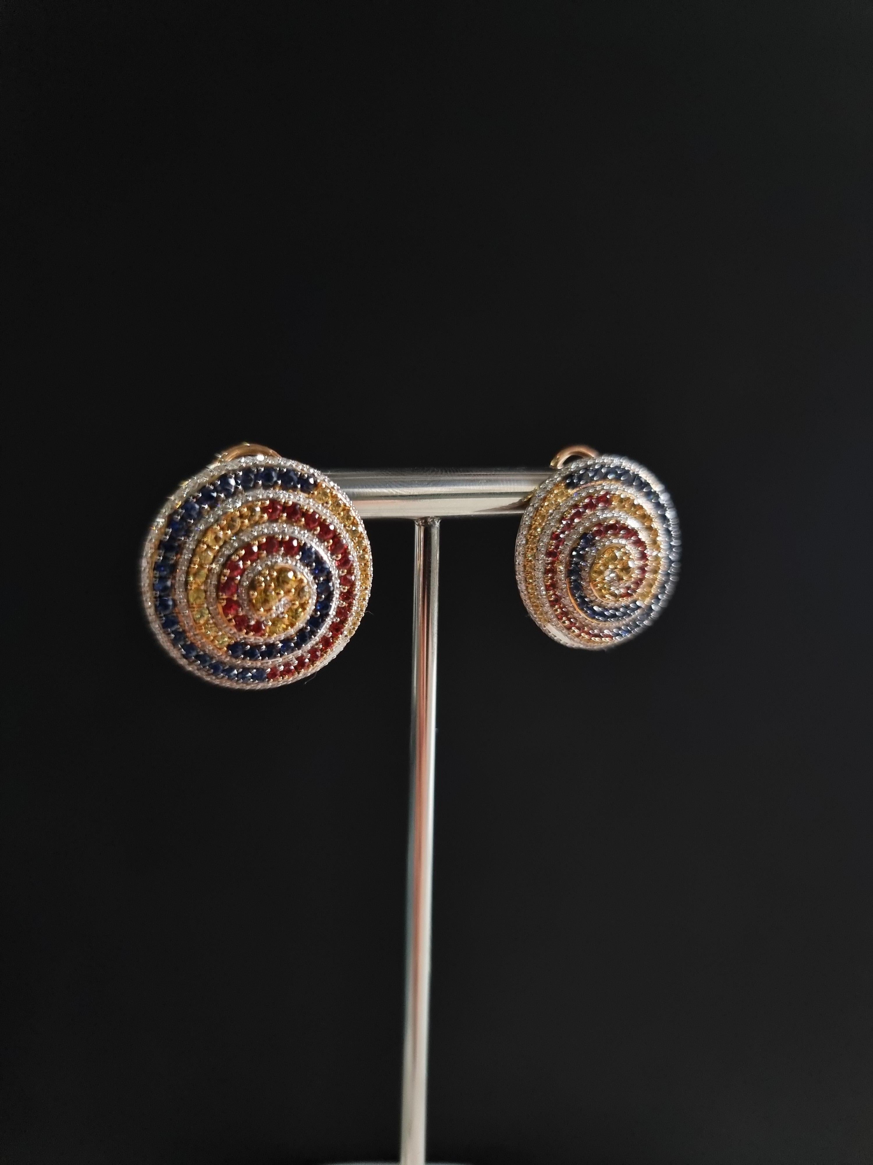 Boucles d'oreilles en or jaune 18K Diamants et saphirs Pour femmes en vente