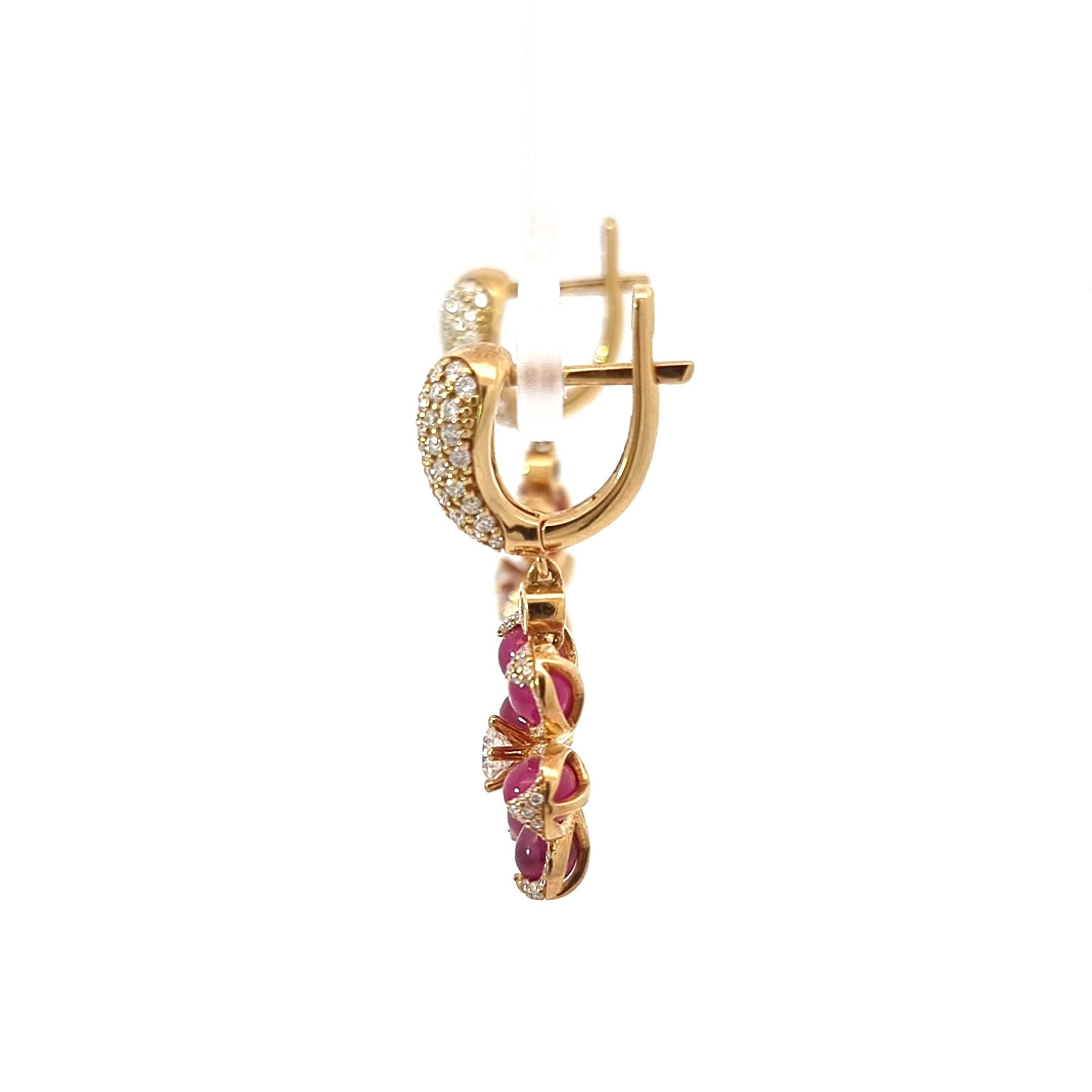 Round Cut 18K Yellow Gold Earrings with Cabochon Drops Cut Rubies and White Diamonds For Sale