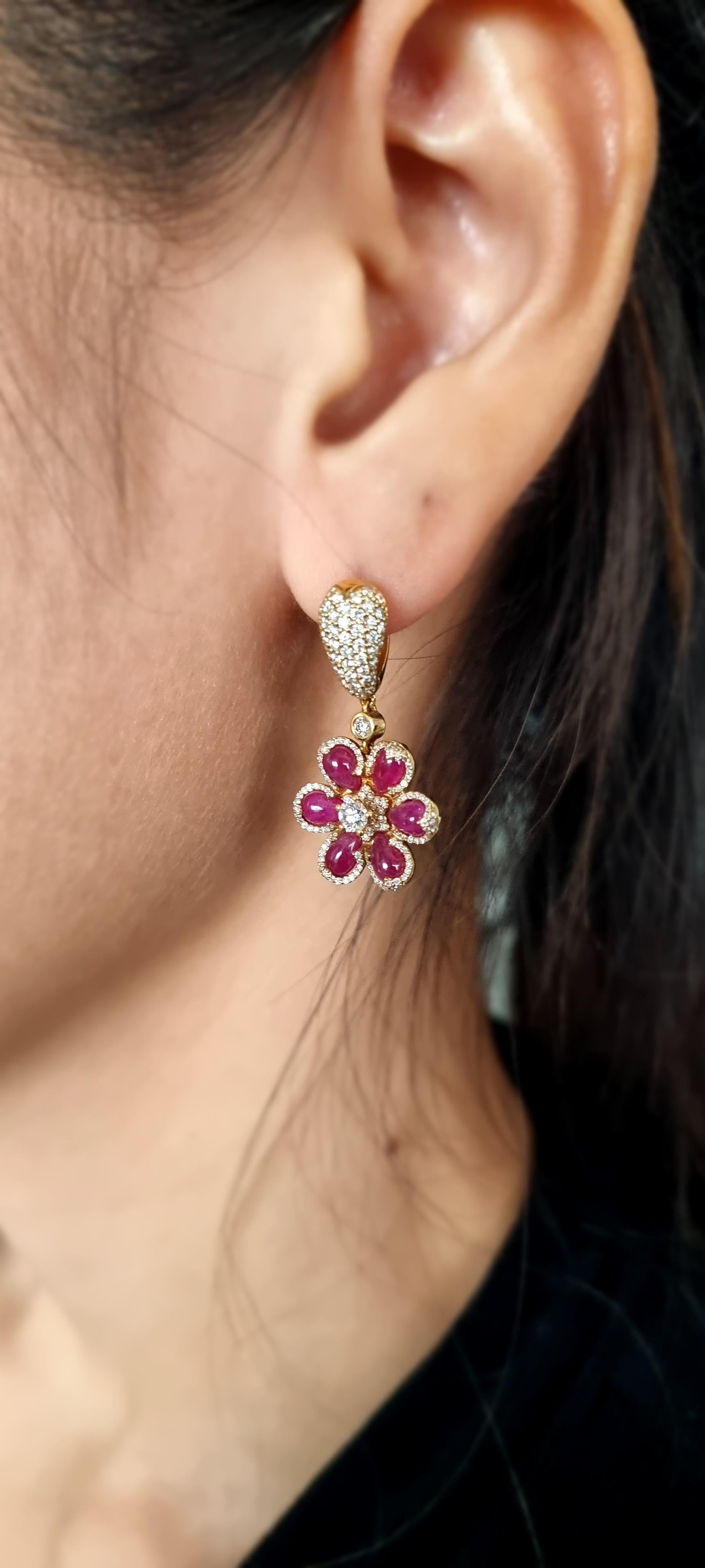 18K Yellow Gold Earrings with Cabochon Drops Cut Rubies and White Diamonds For Sale 1