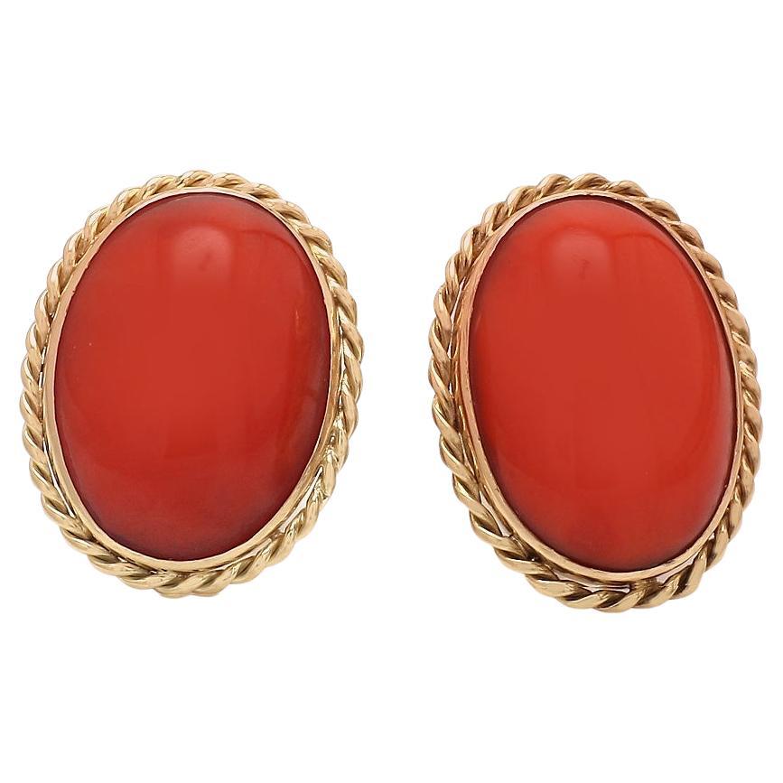 18K Yellow Gold Earrings with Coral