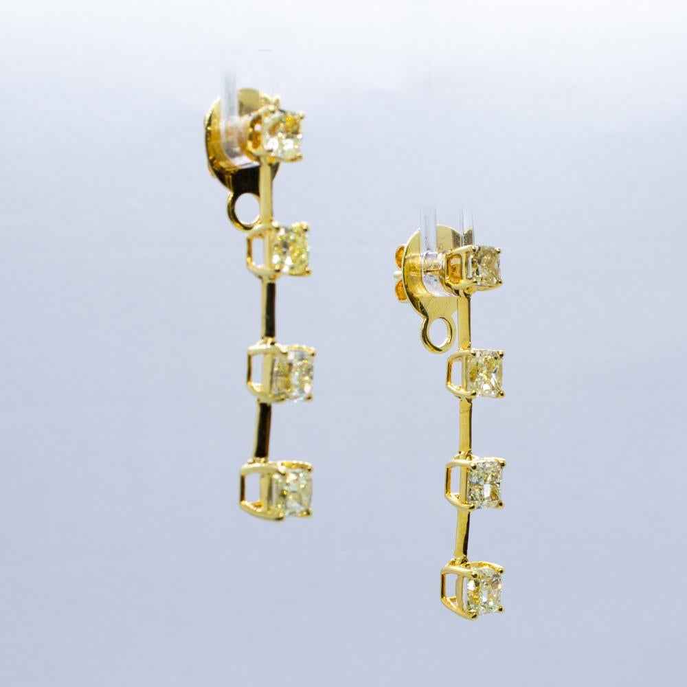 Boucles d'oreilles en or jaune 18K avec diamants jaunes fantaisie Bon état - En vente à Scottsdale, AZ