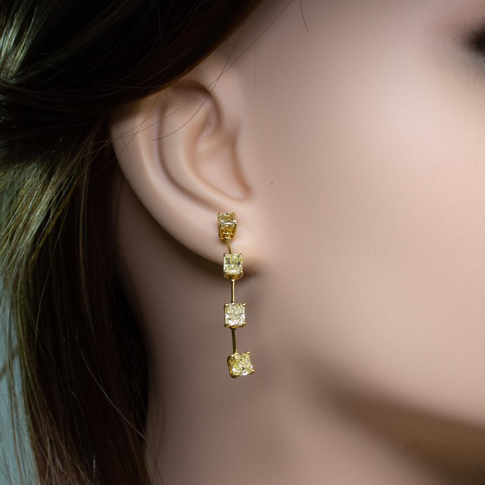 Boucles d'oreilles en or jaune 18K avec diamants jaunes fantaisie en vente 1