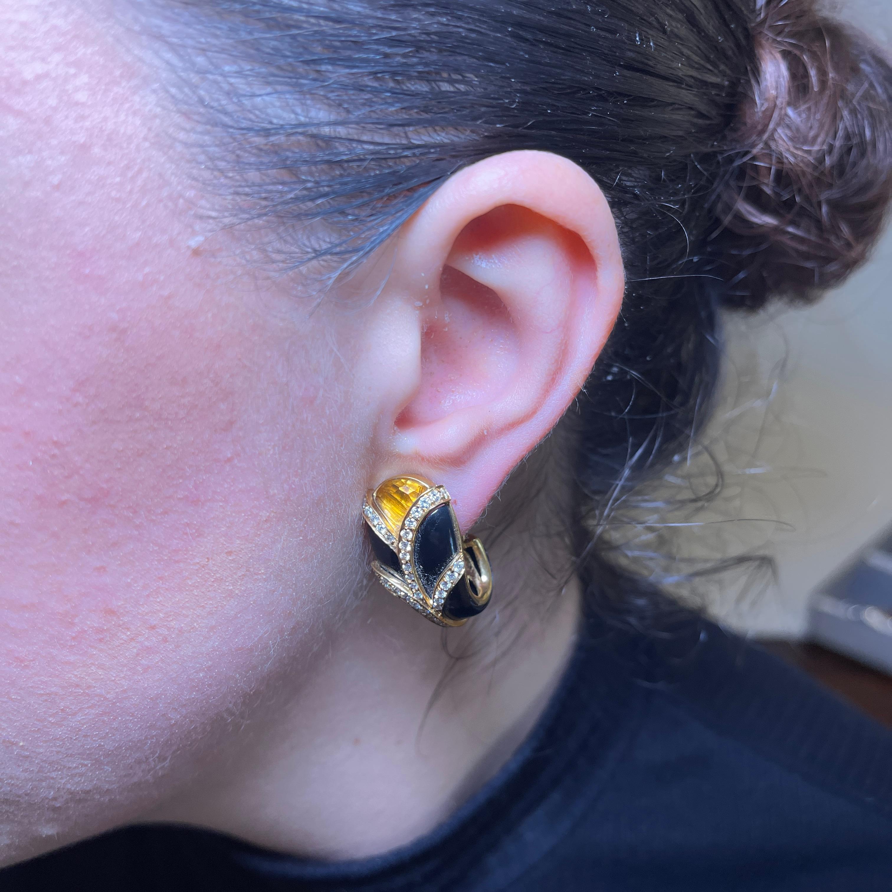 Orecchini in oro giallo 18K con onice, topazio e pavé di diamanti In condizioni Nuovo in vendita a Bergamo, BG