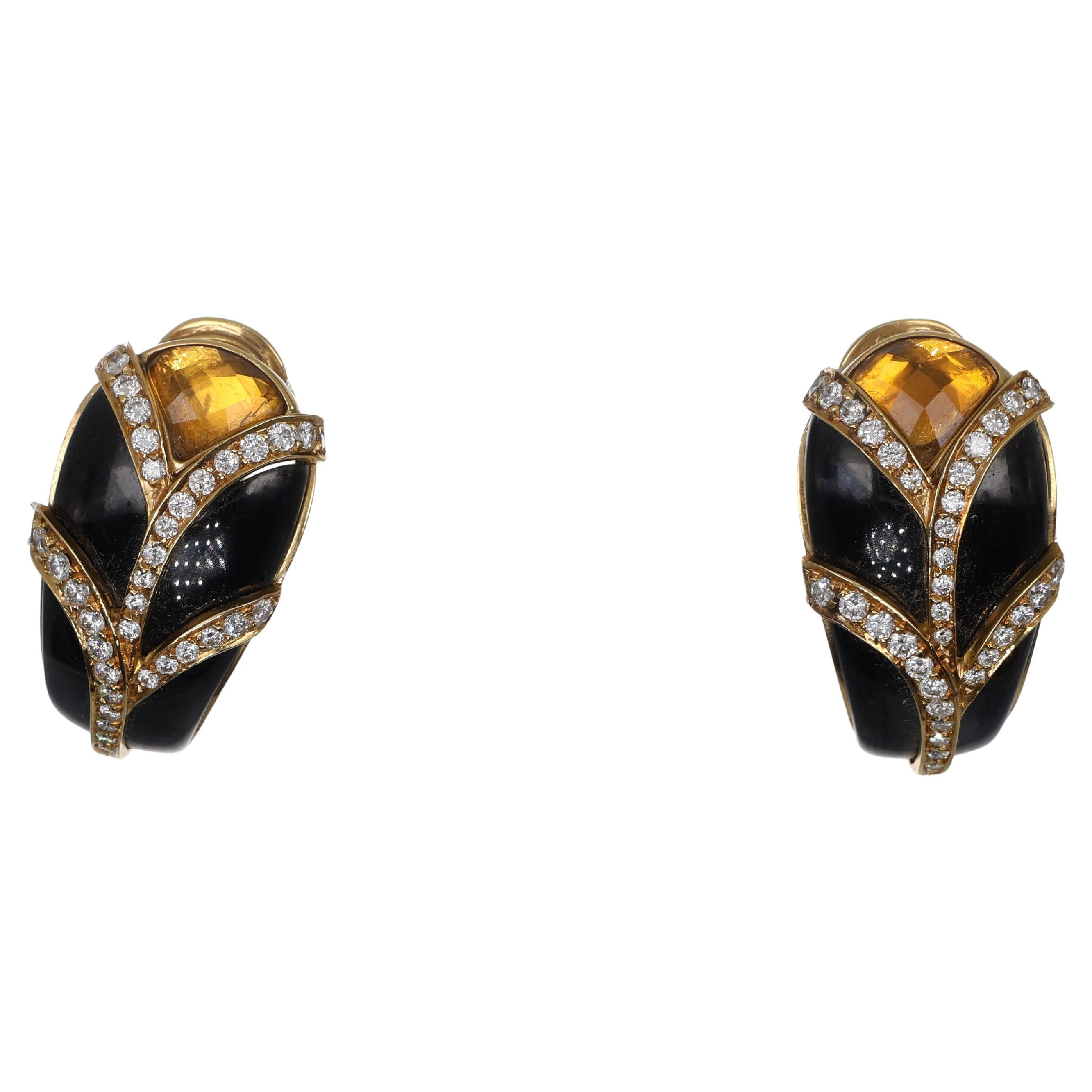 Ohrringe aus 18K Gelbgold mit Onyx, Topas und Diamantpavé