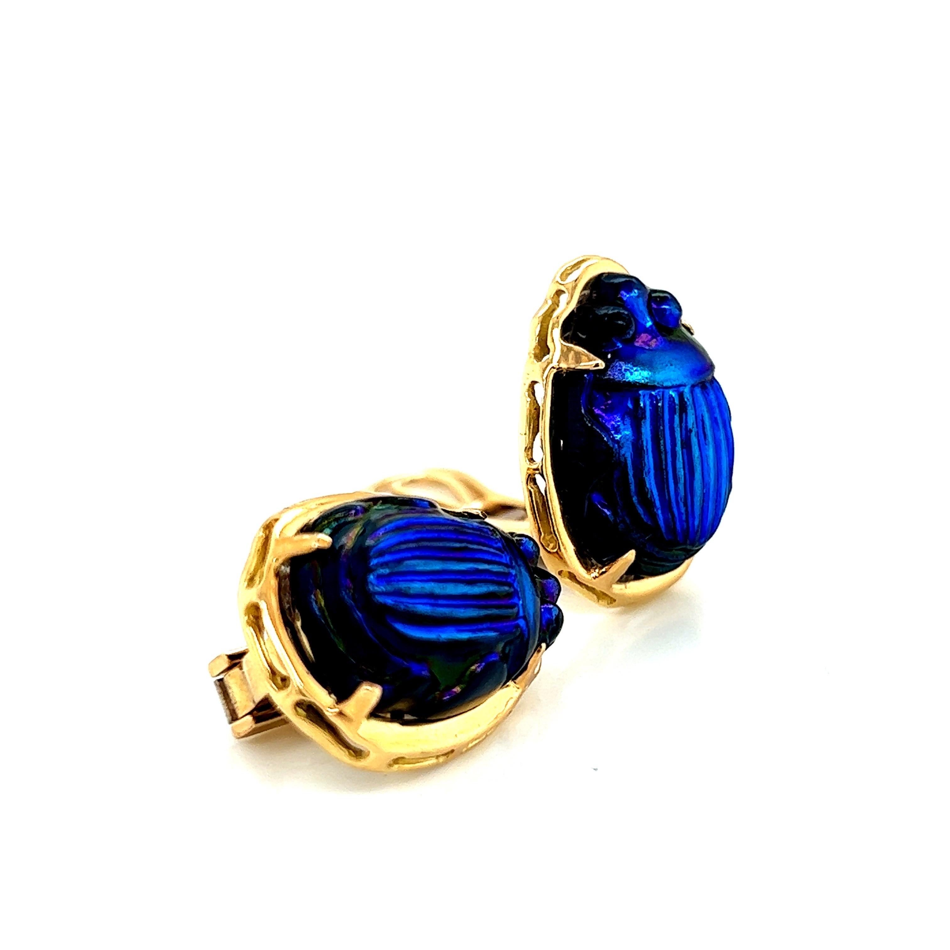 18k Yellow Gold Earrings with Vintage Tiffany Favrile Cobalt Blue Glass Scarabs In New Condition For Sale In New York, NY