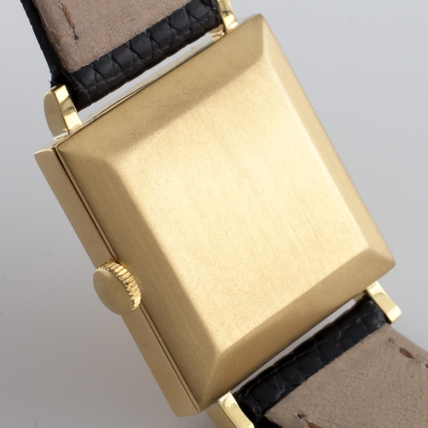 18 Karat Gelbgold Ebel Damen-Hand-Winding-Uhr mit Lederband im Angebot 2