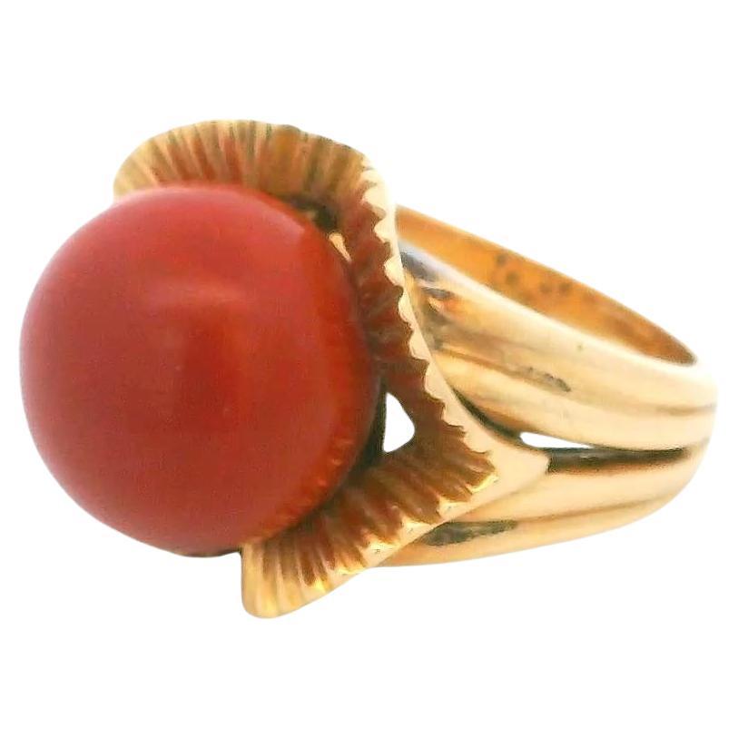 18k Yellow Gold Elaborate Cl Ball Deep Red Ring For Sale