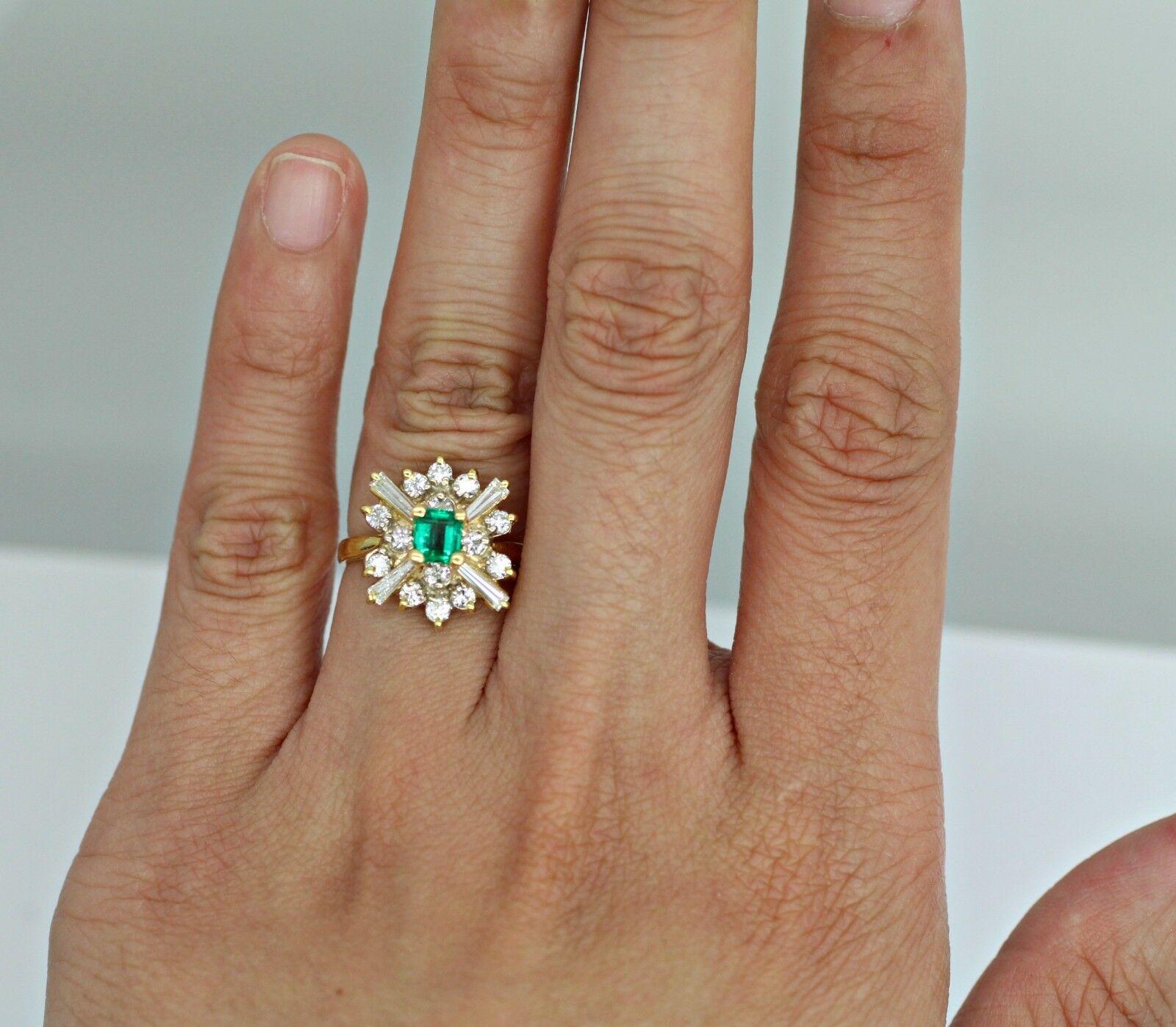 18k Yellow Gold Emerald and Diamond Ballerina Ring In Excellent Condition For Sale In Los Angeles, CA